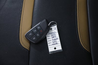 2023 GMC Yukon XL AT4