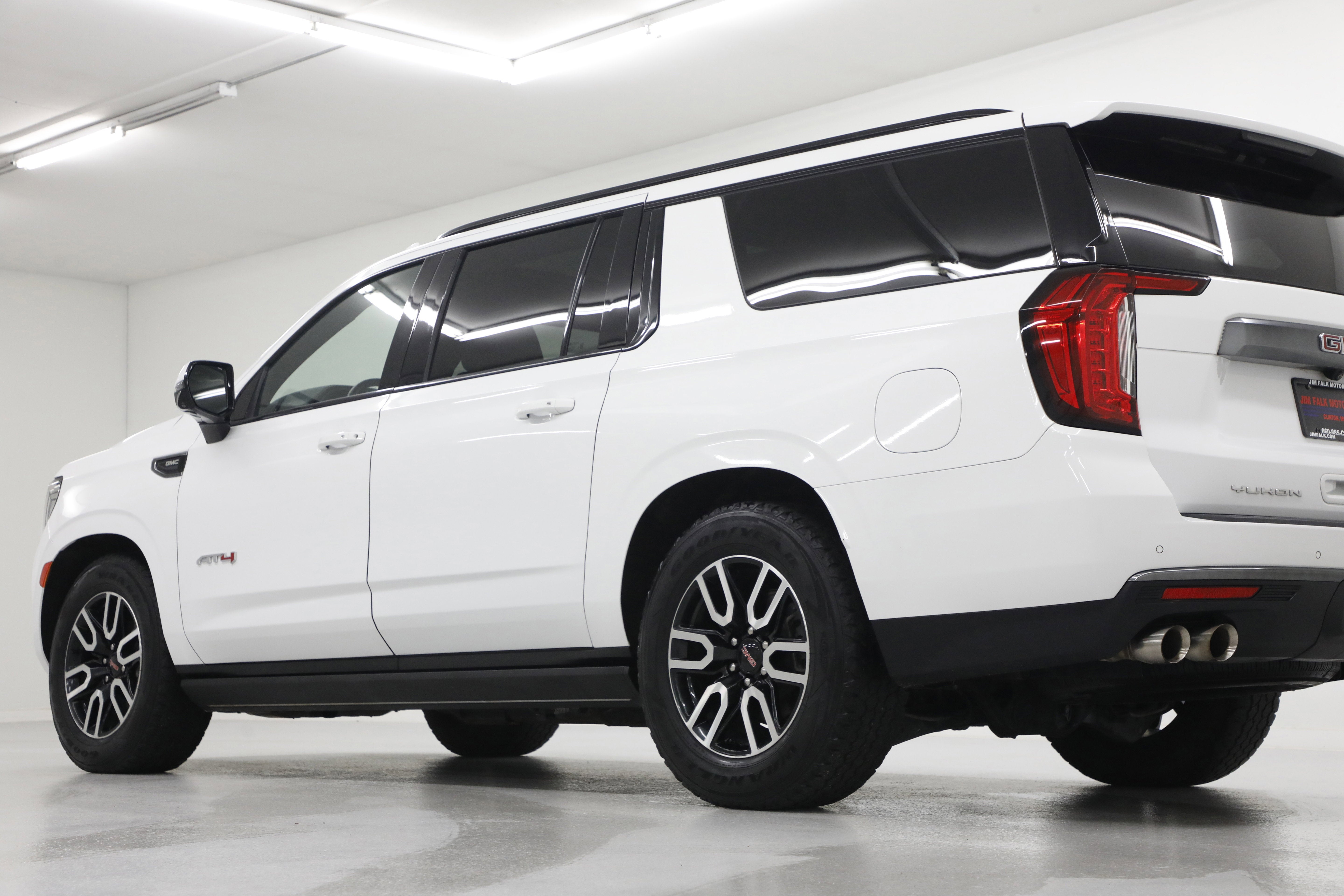 2023 GMC Yukon XL AT4