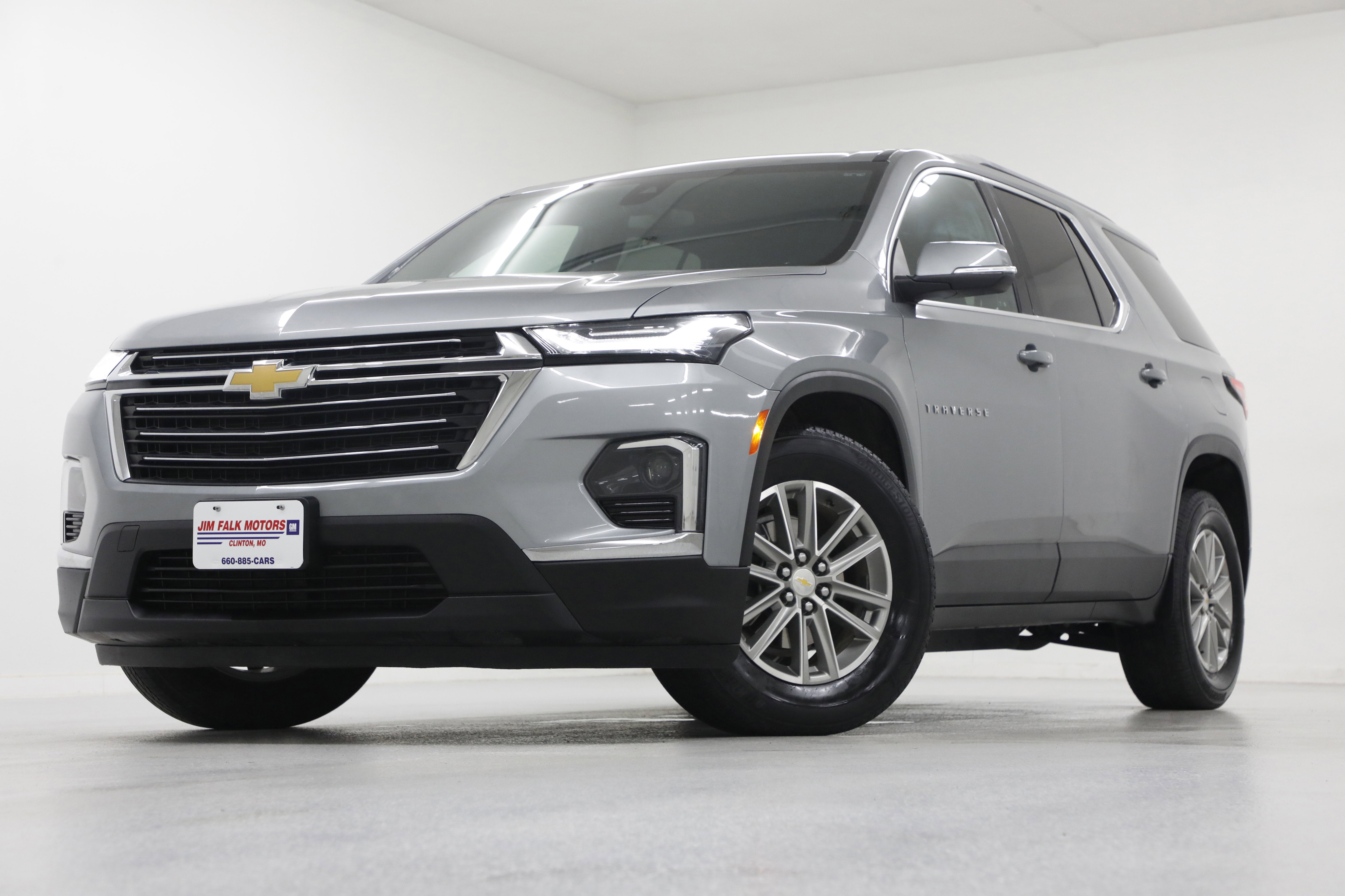 2023 Chevrolet Traverse LT Cloth