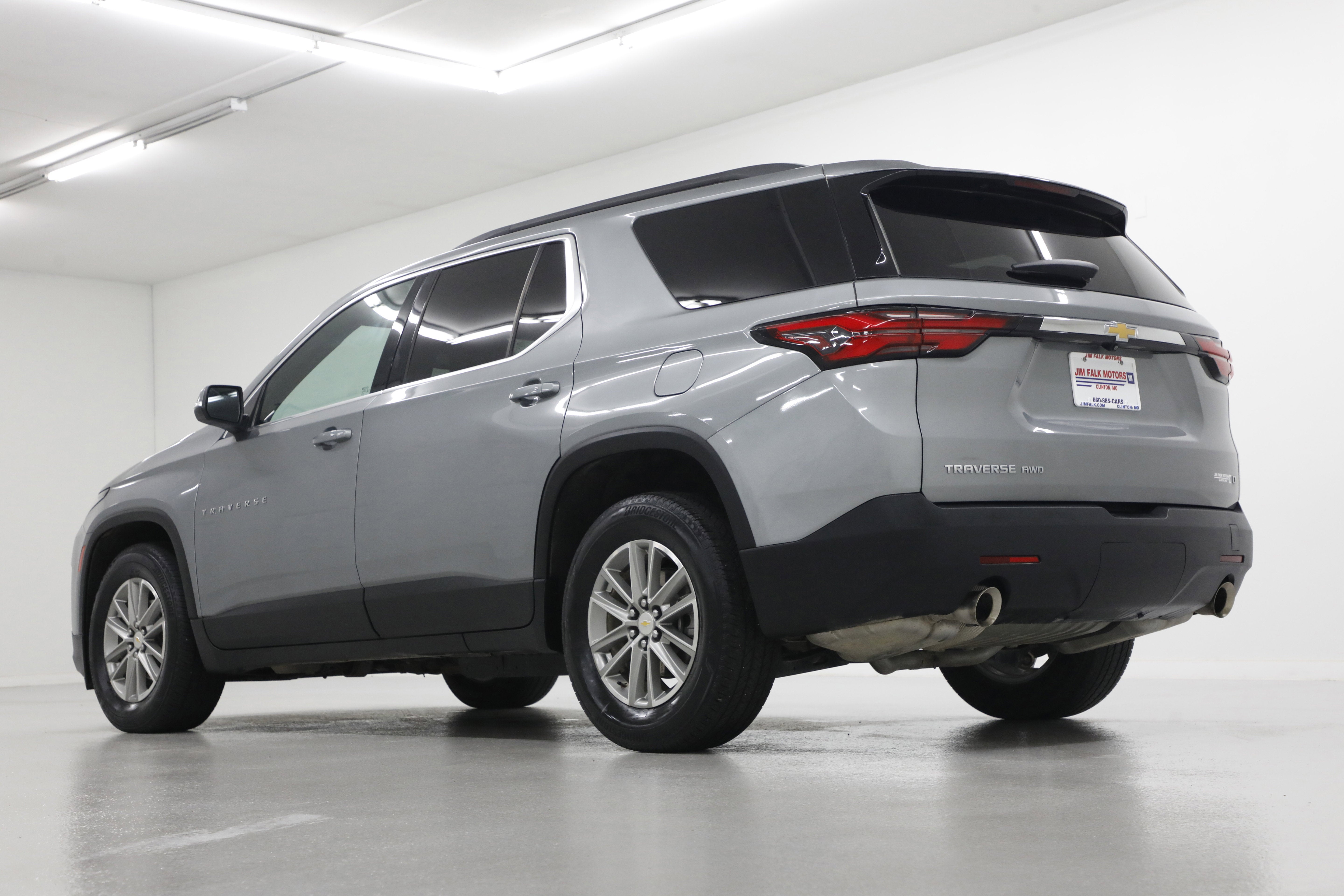 2023 Chevrolet Traverse LT Cloth