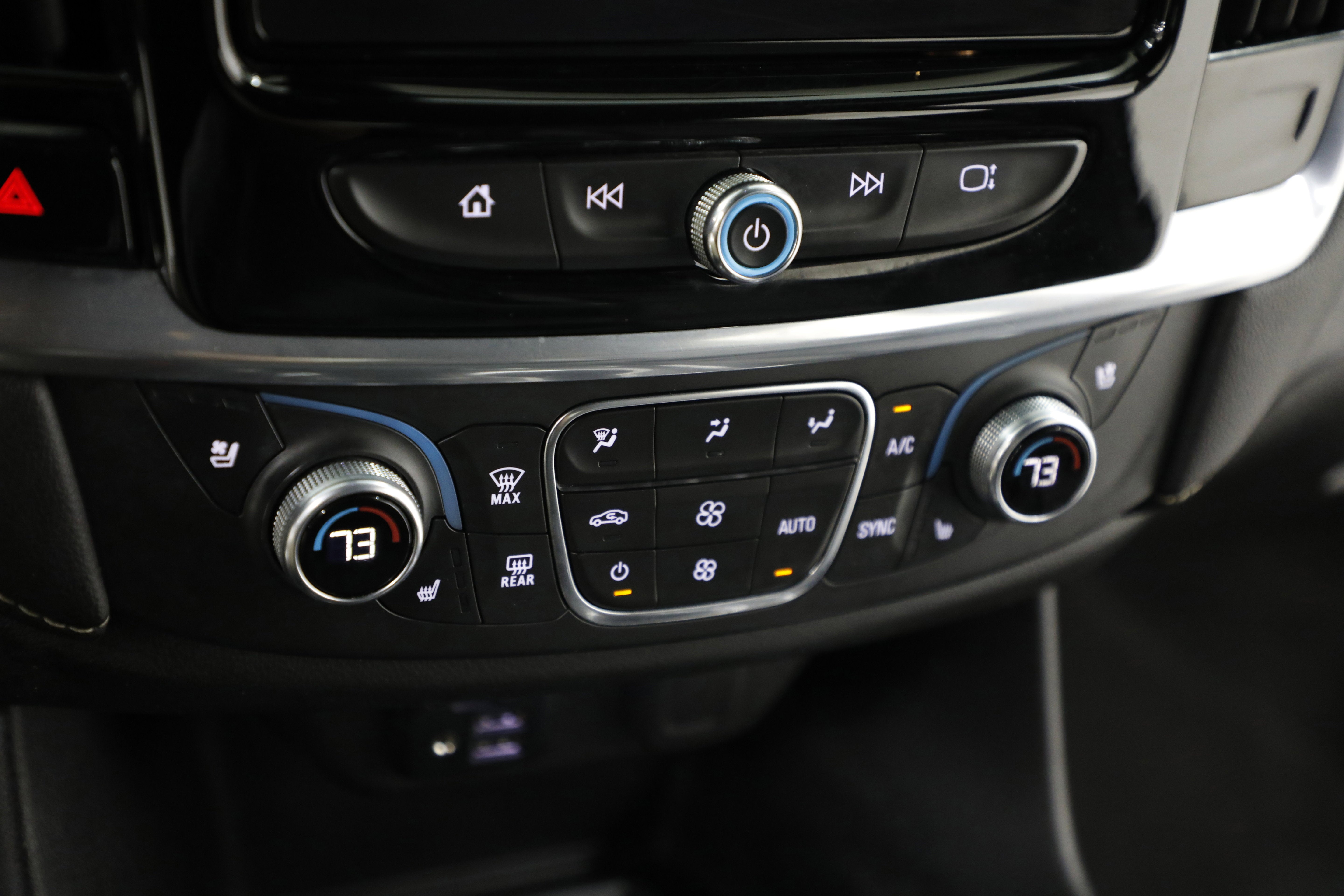 2022 Chevrolet Traverse Premier