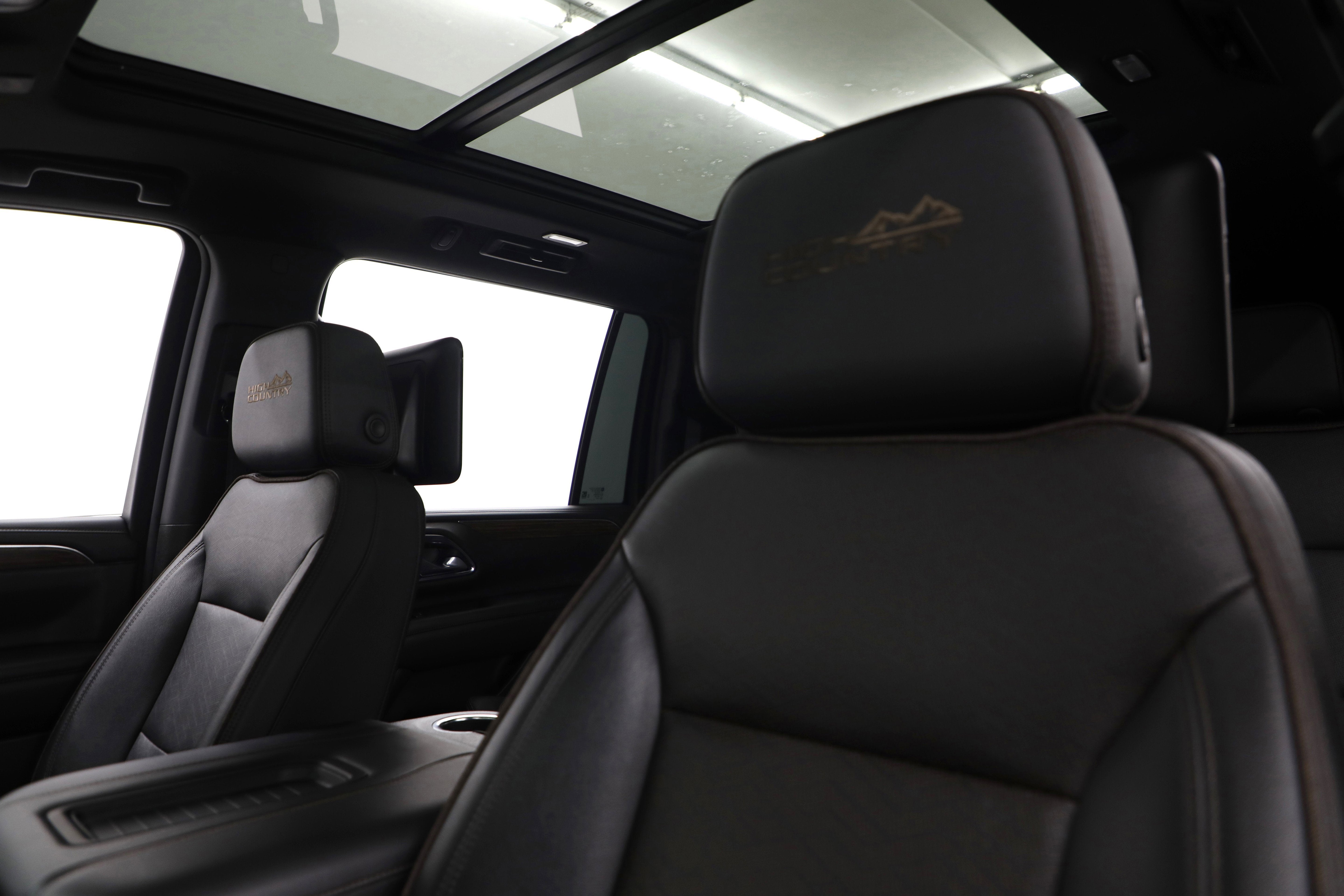2022 Chevrolet Suburban High Country