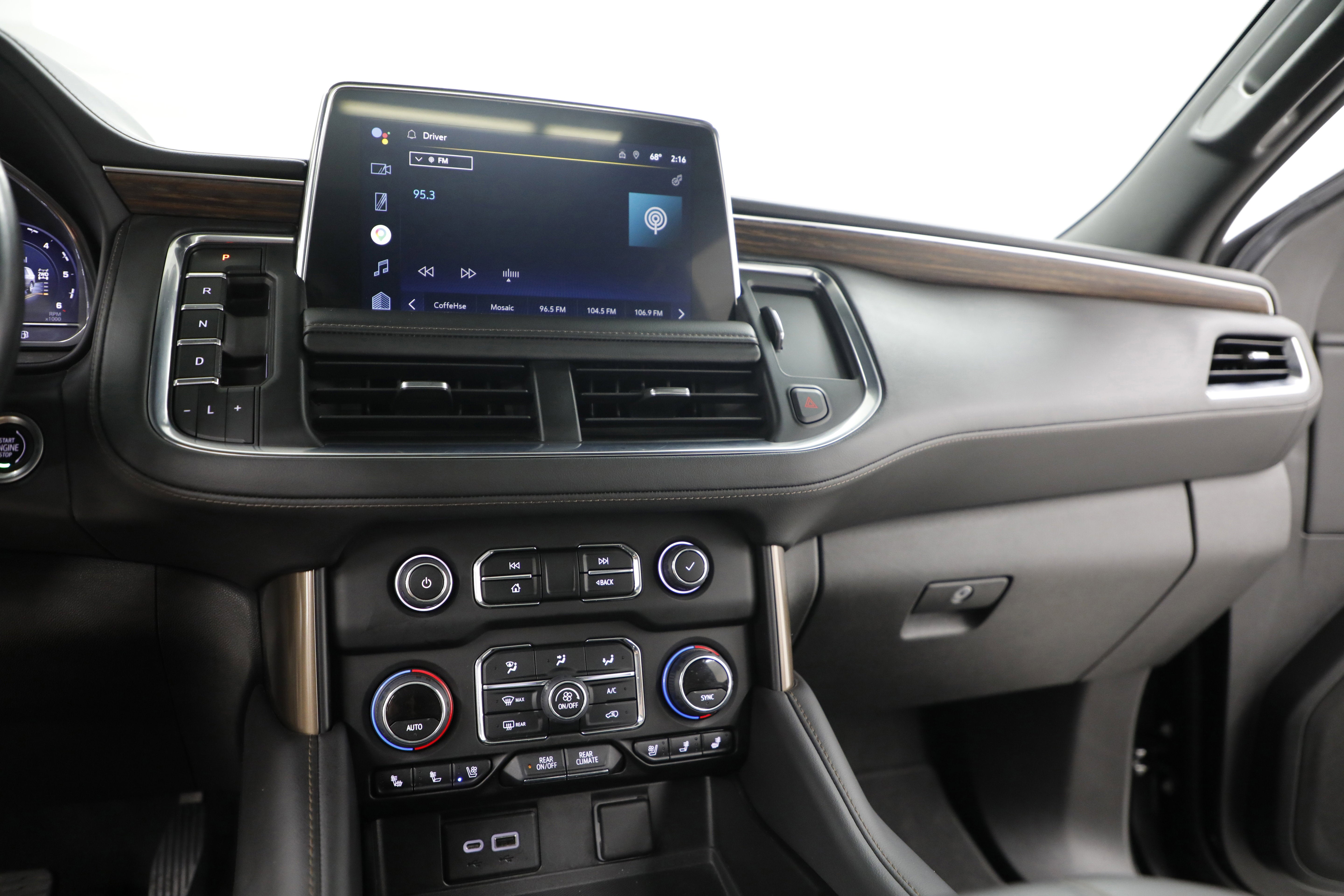 2022 Chevrolet Suburban High Country