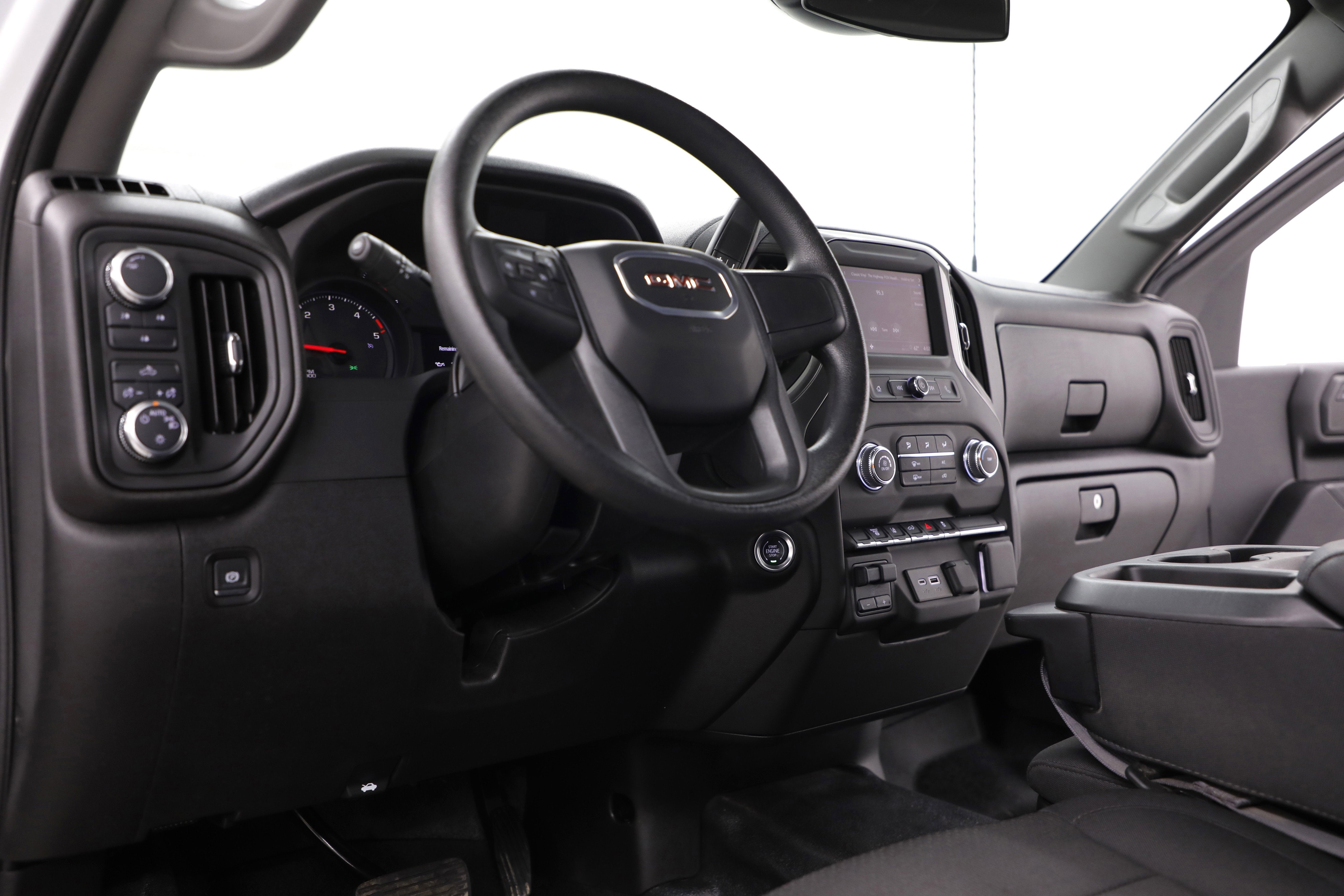 2025 GMC Sierra 3500 HD Pro