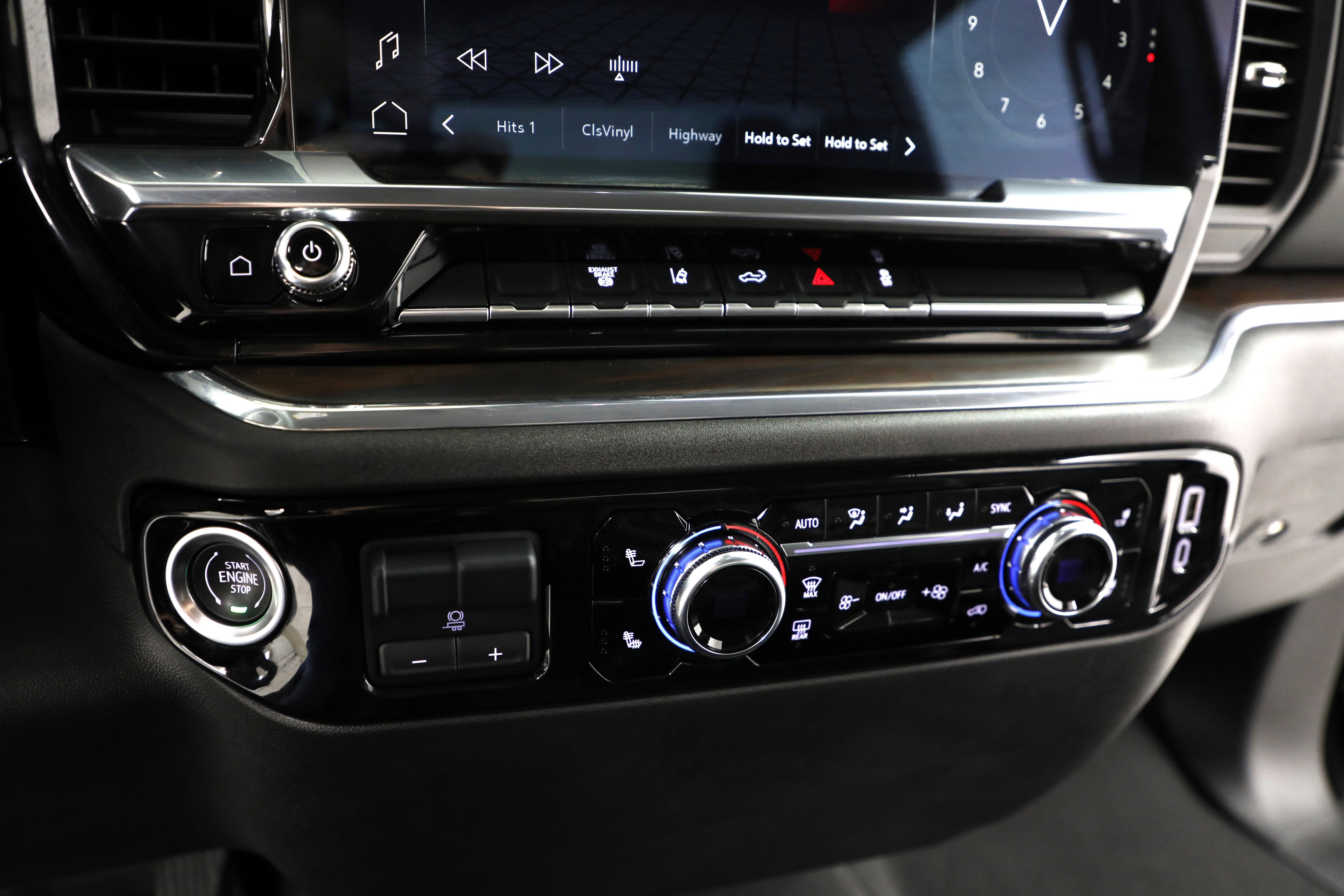 2024 GMC Sierra 3500 HD SLT