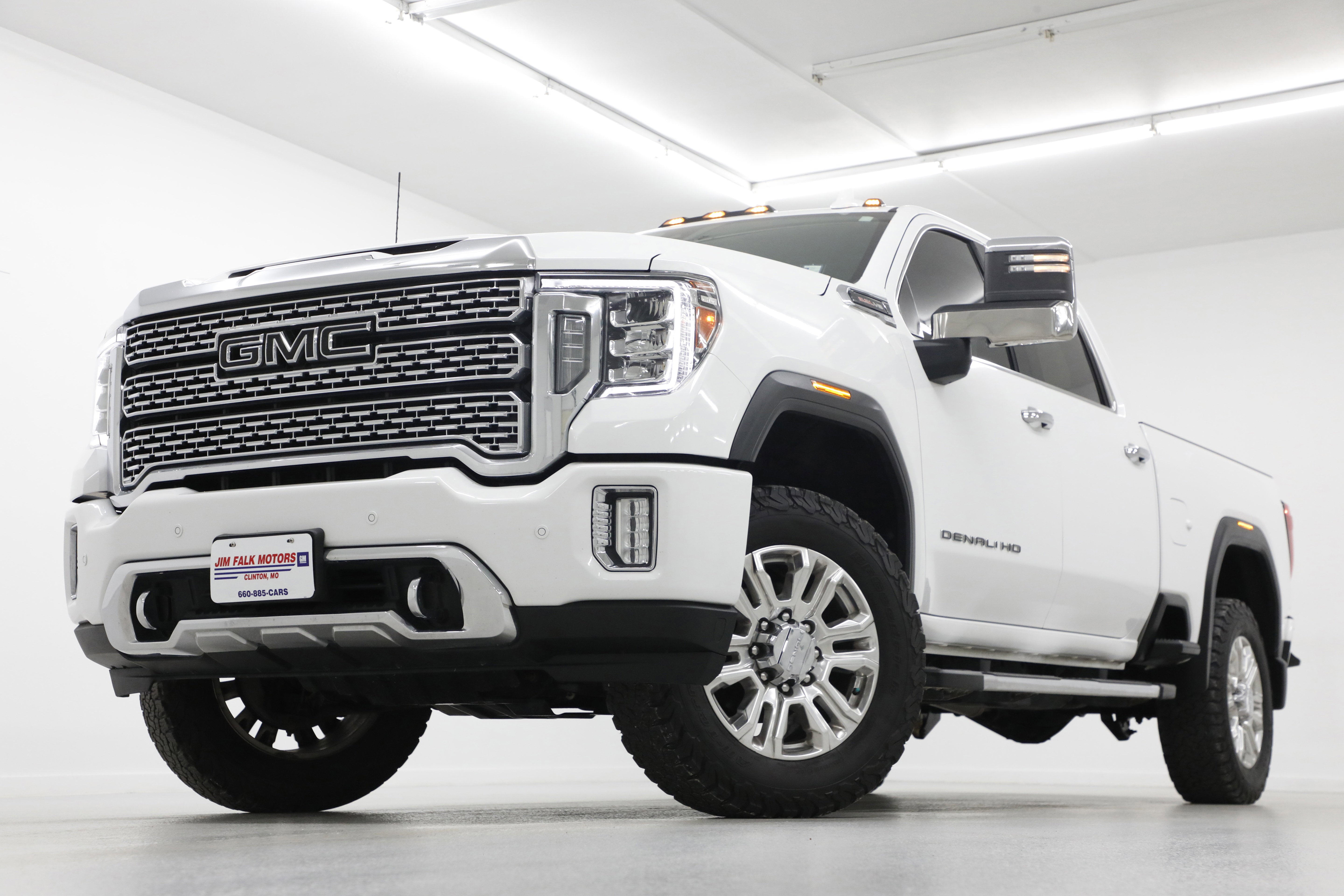 2020 GMC Sierra Denali 4WD Crew Cab Standard Box's photo