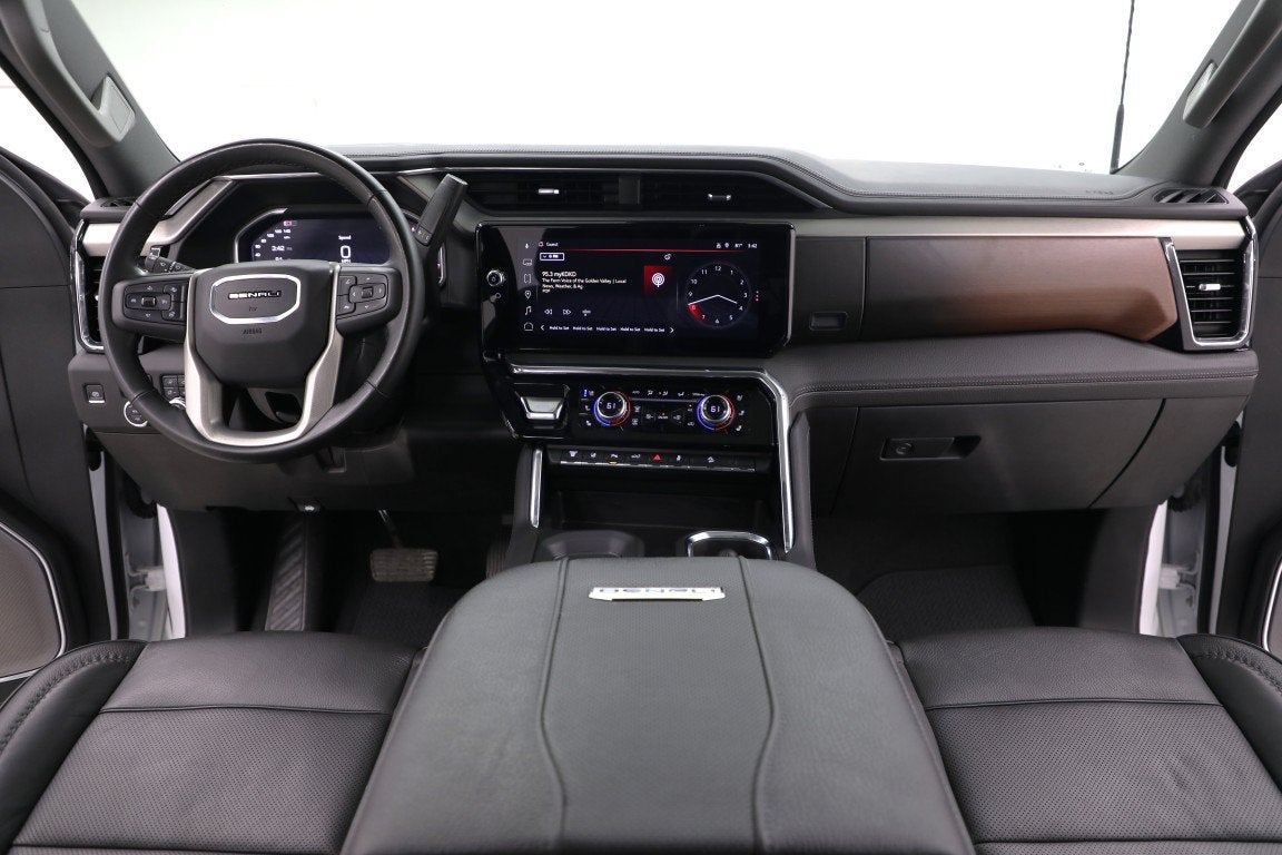 2025 GMC Sierra 2500 HD Denali