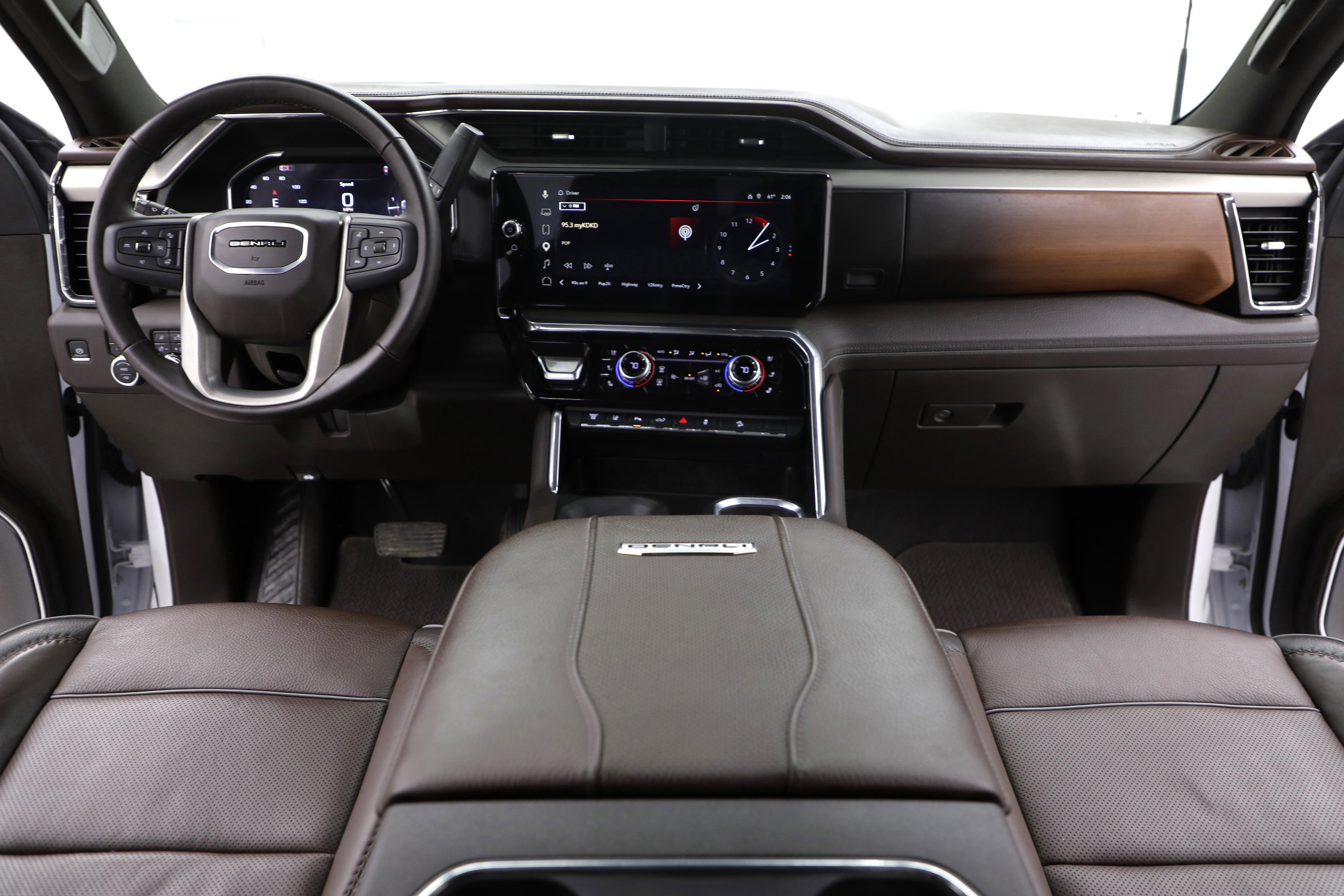2025 GMC Sierra 3500 HD Denali