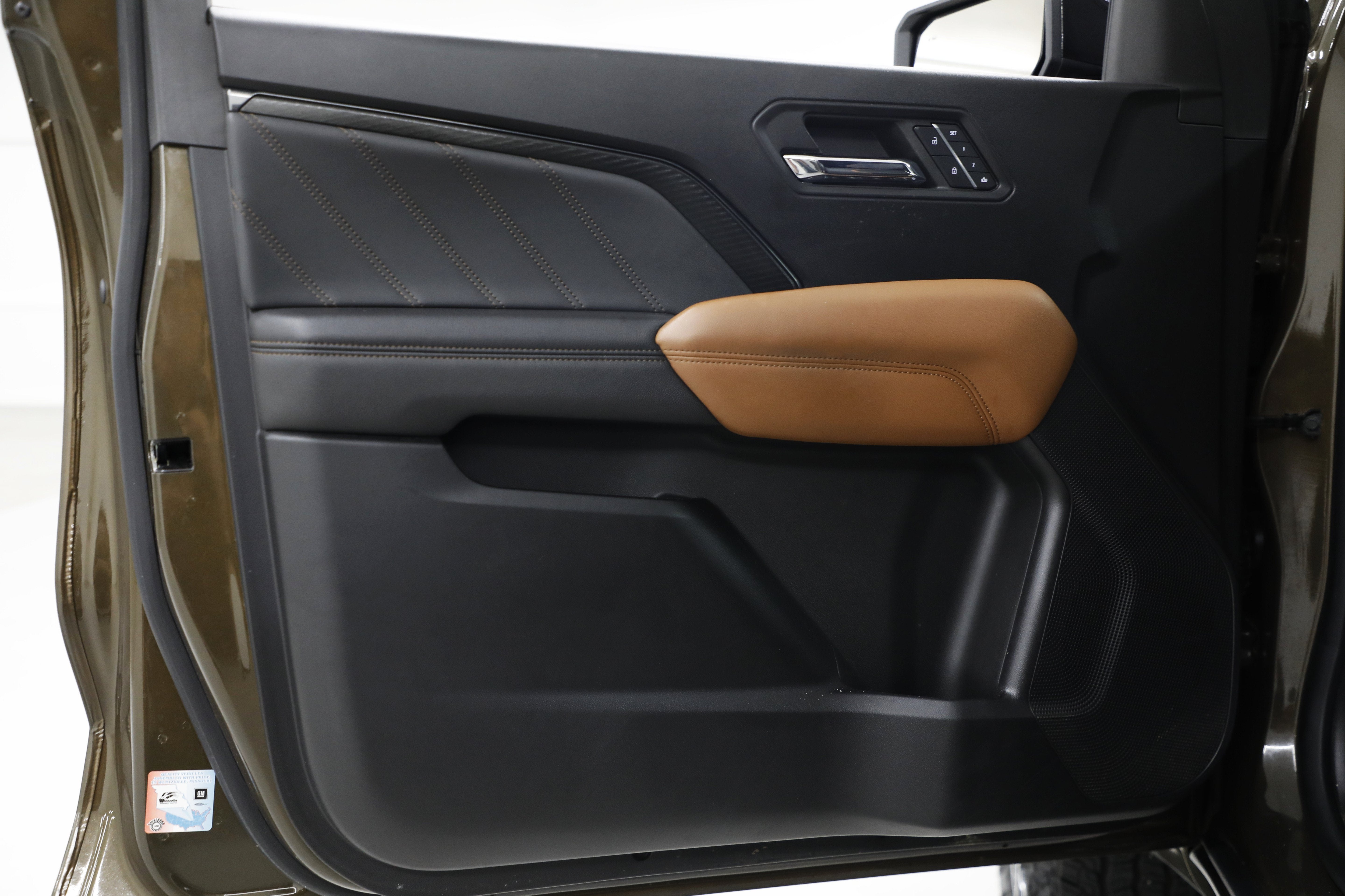 2023 GMC Canyon AT4