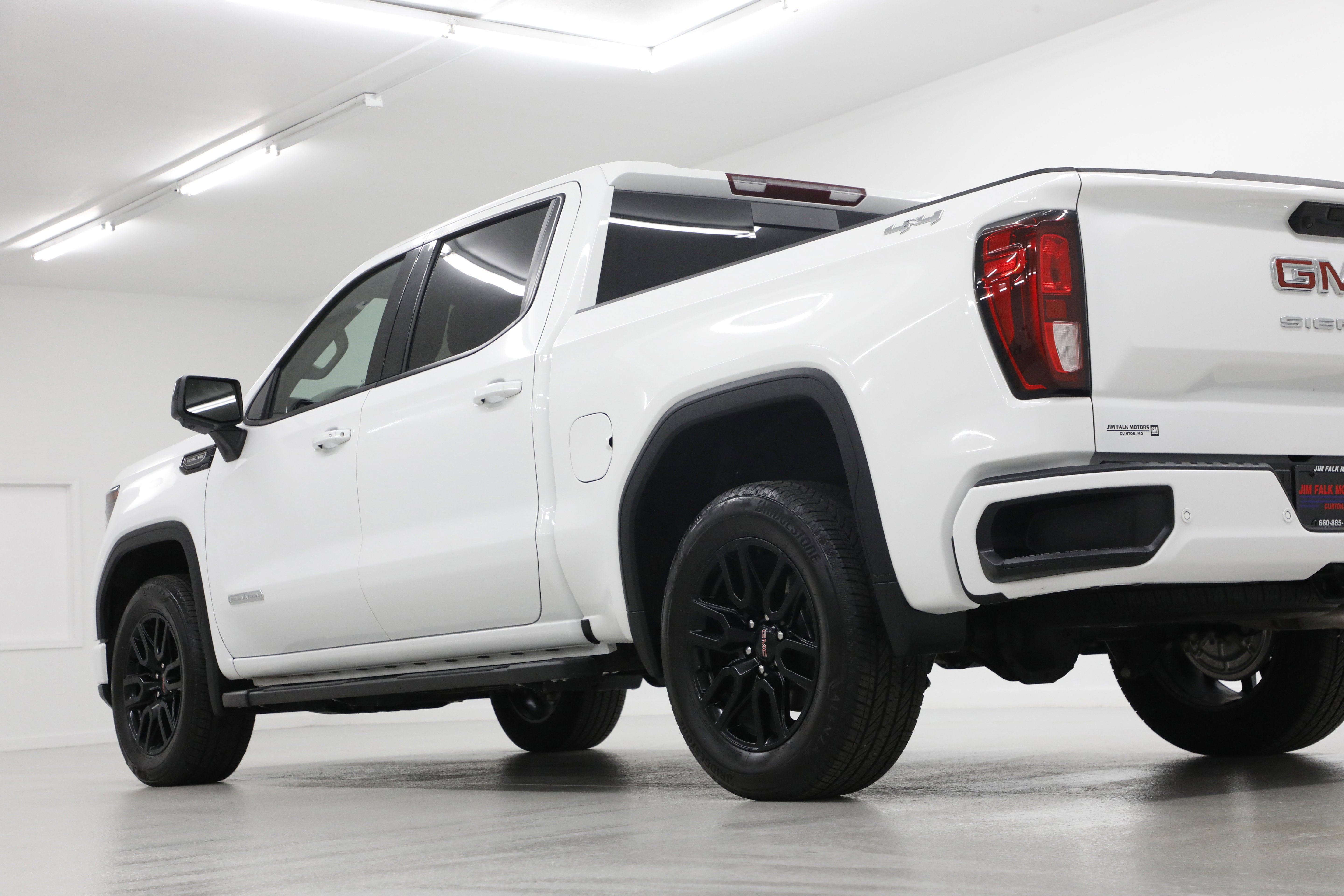 2025 GMC Sierra 1500 Elevation