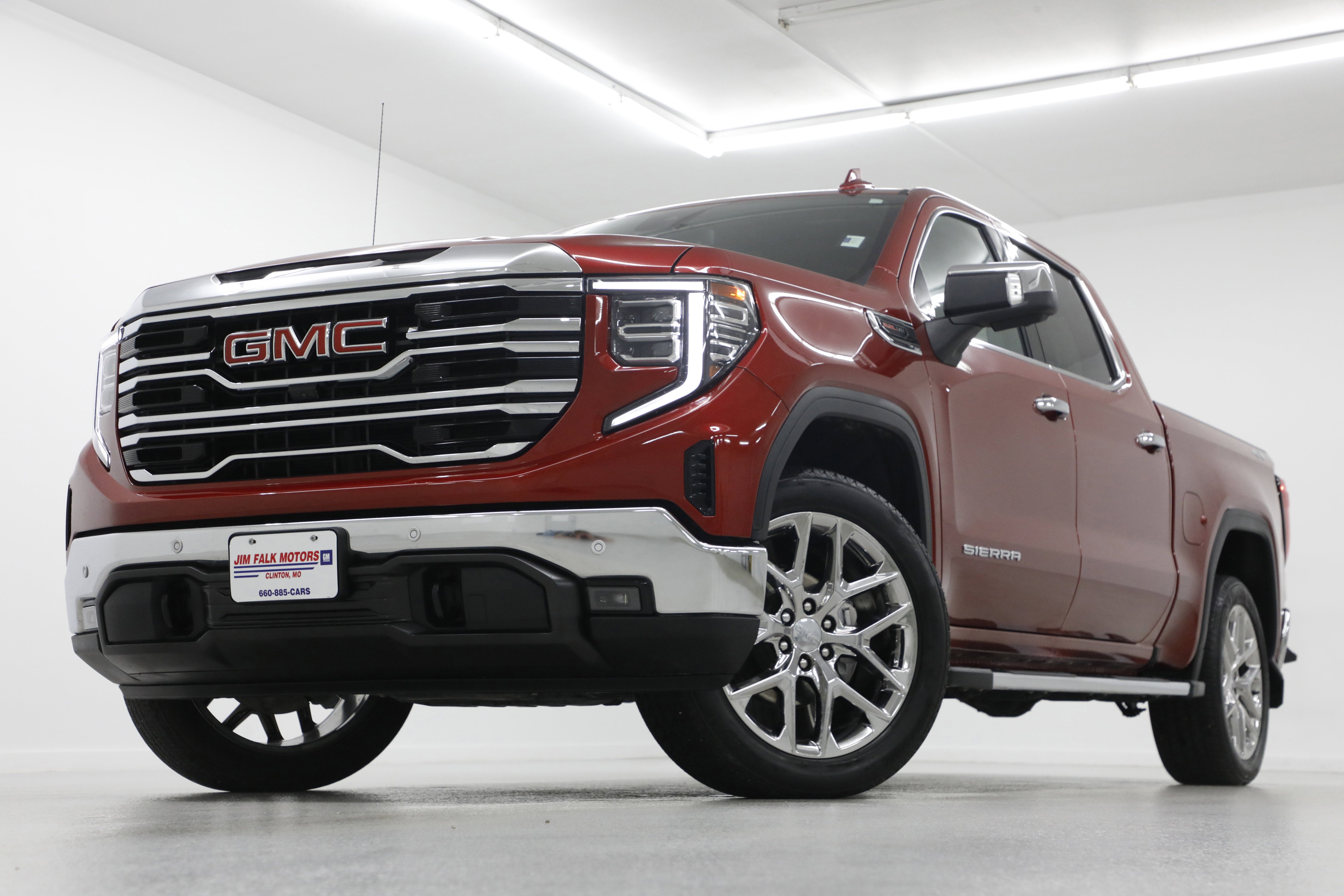 2026 GMC Sierra 4WD Crew Cab Short Box SLT's photo