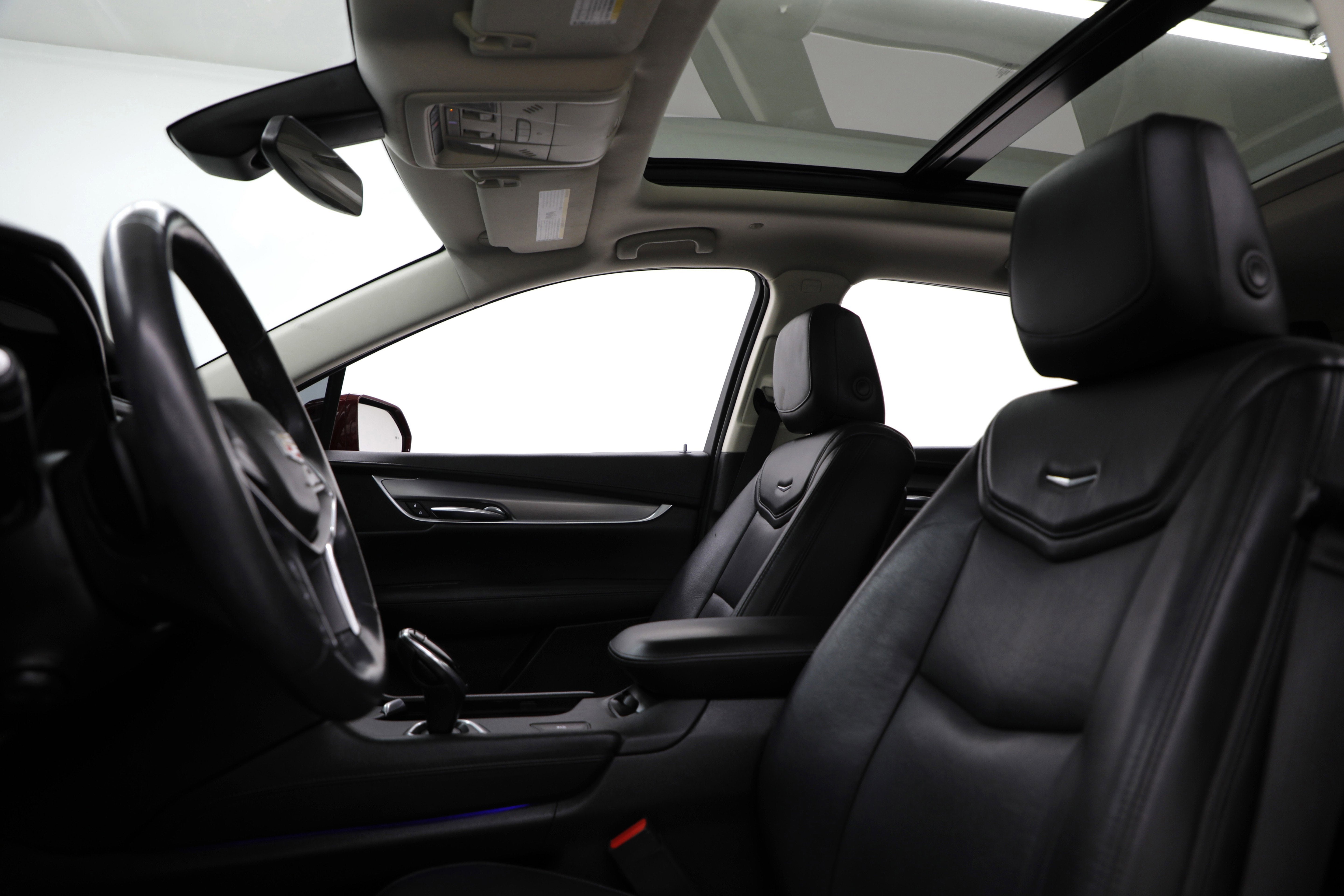 2017 Cadillac XT5 Luxury FWD