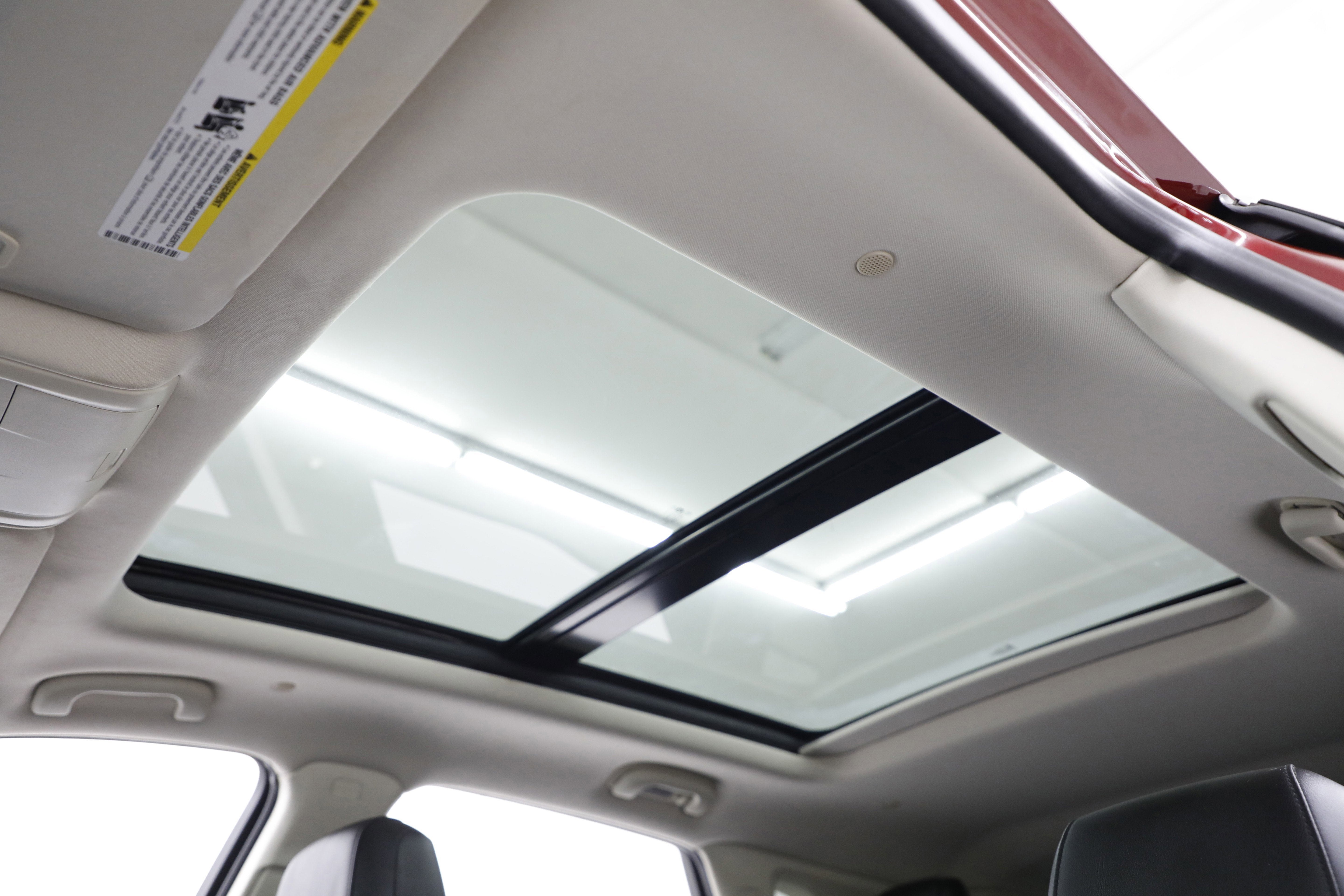 2017 Cadillac XT5 Luxury FWD