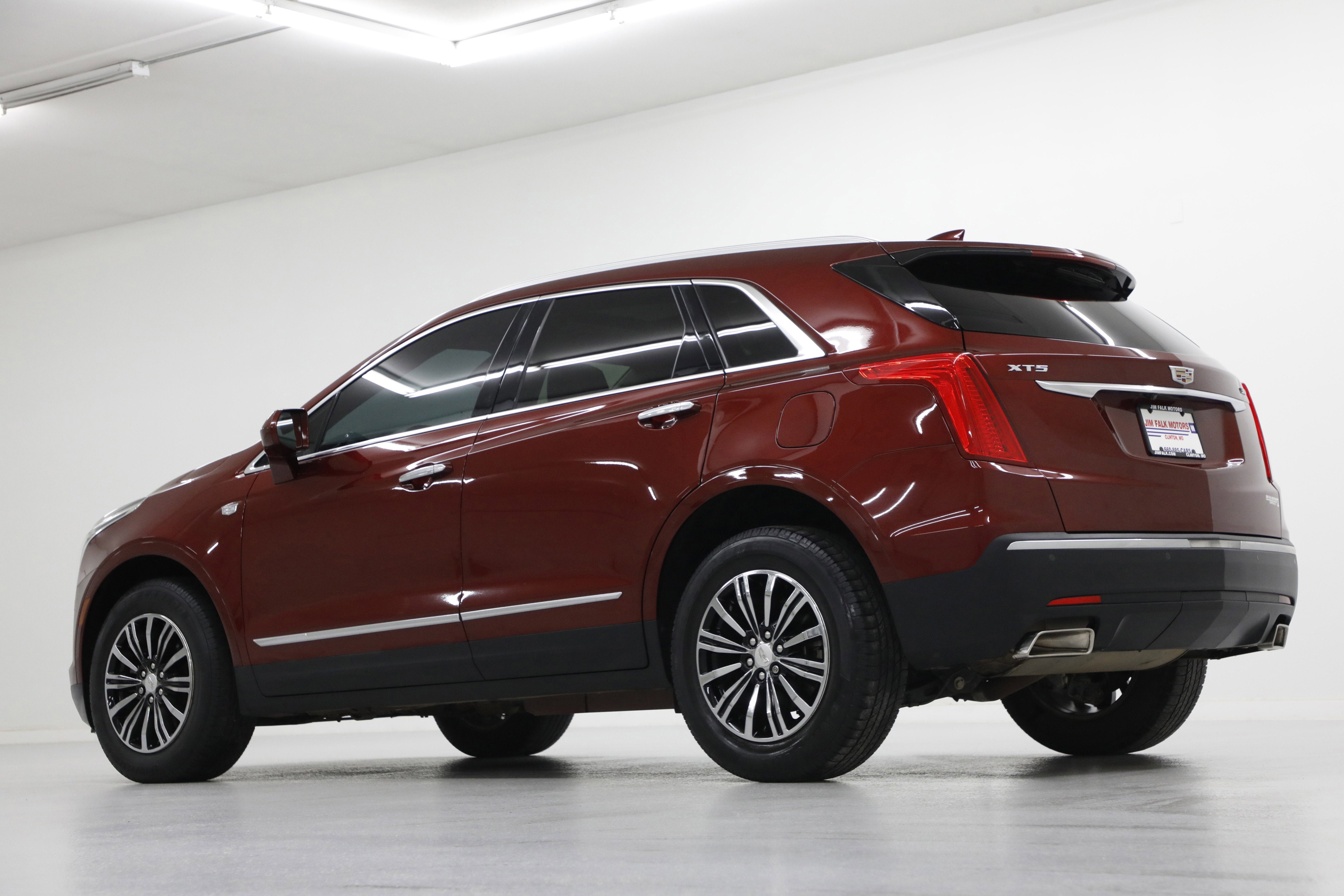 2017 Cadillac XT5 Luxury FWD