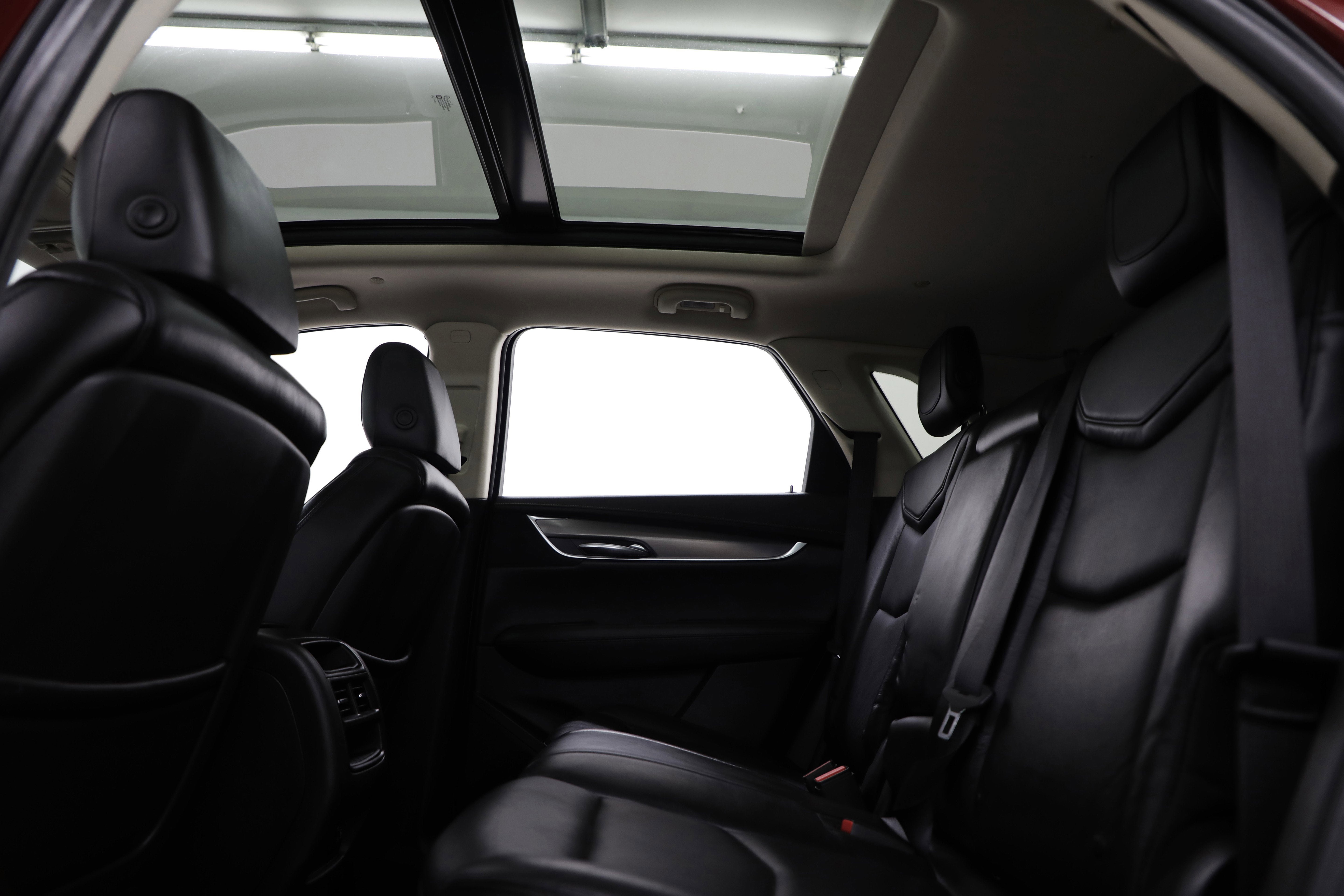 2017 Cadillac XT5 Luxury FWD