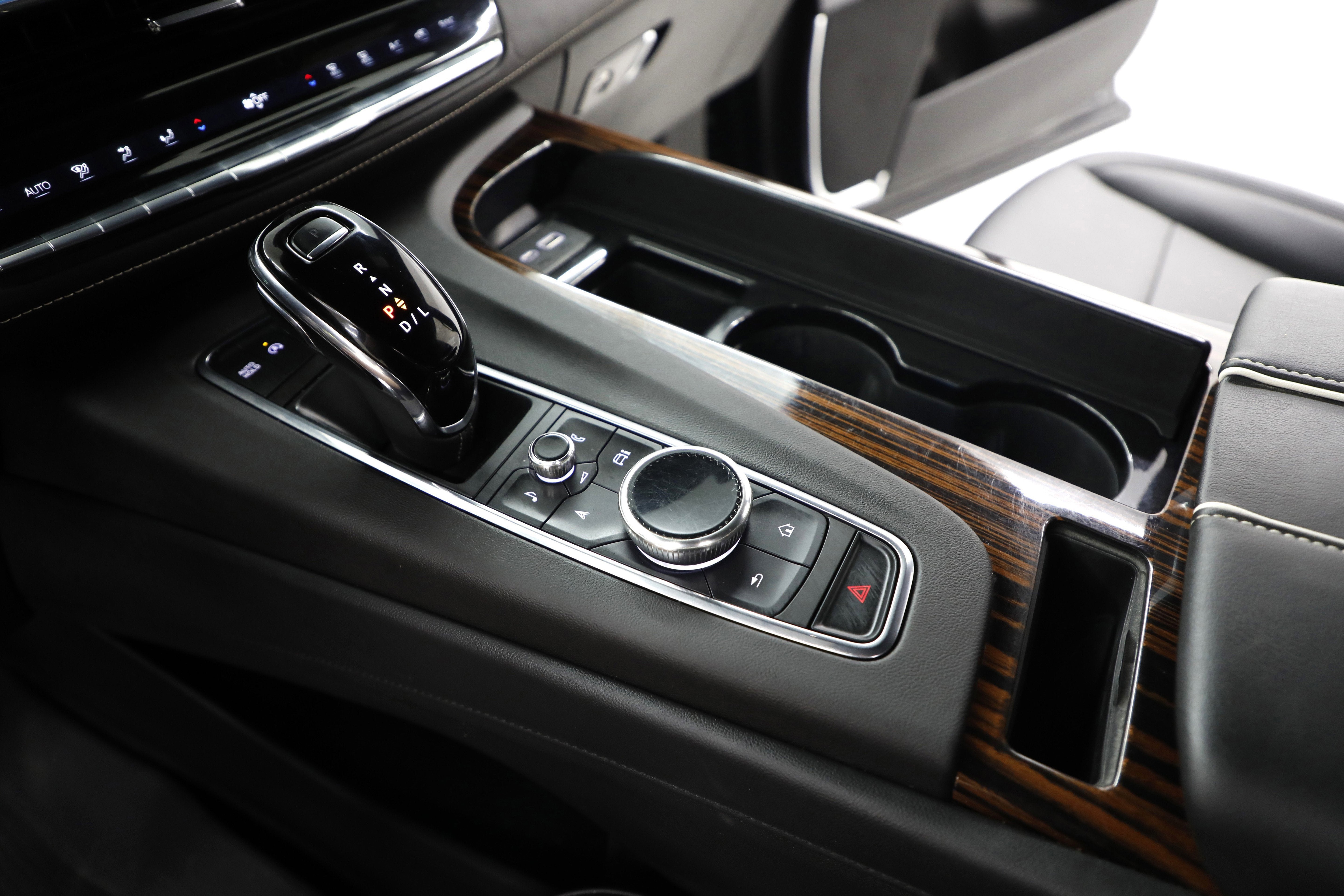 2022 Cadillac Escalade Luxury