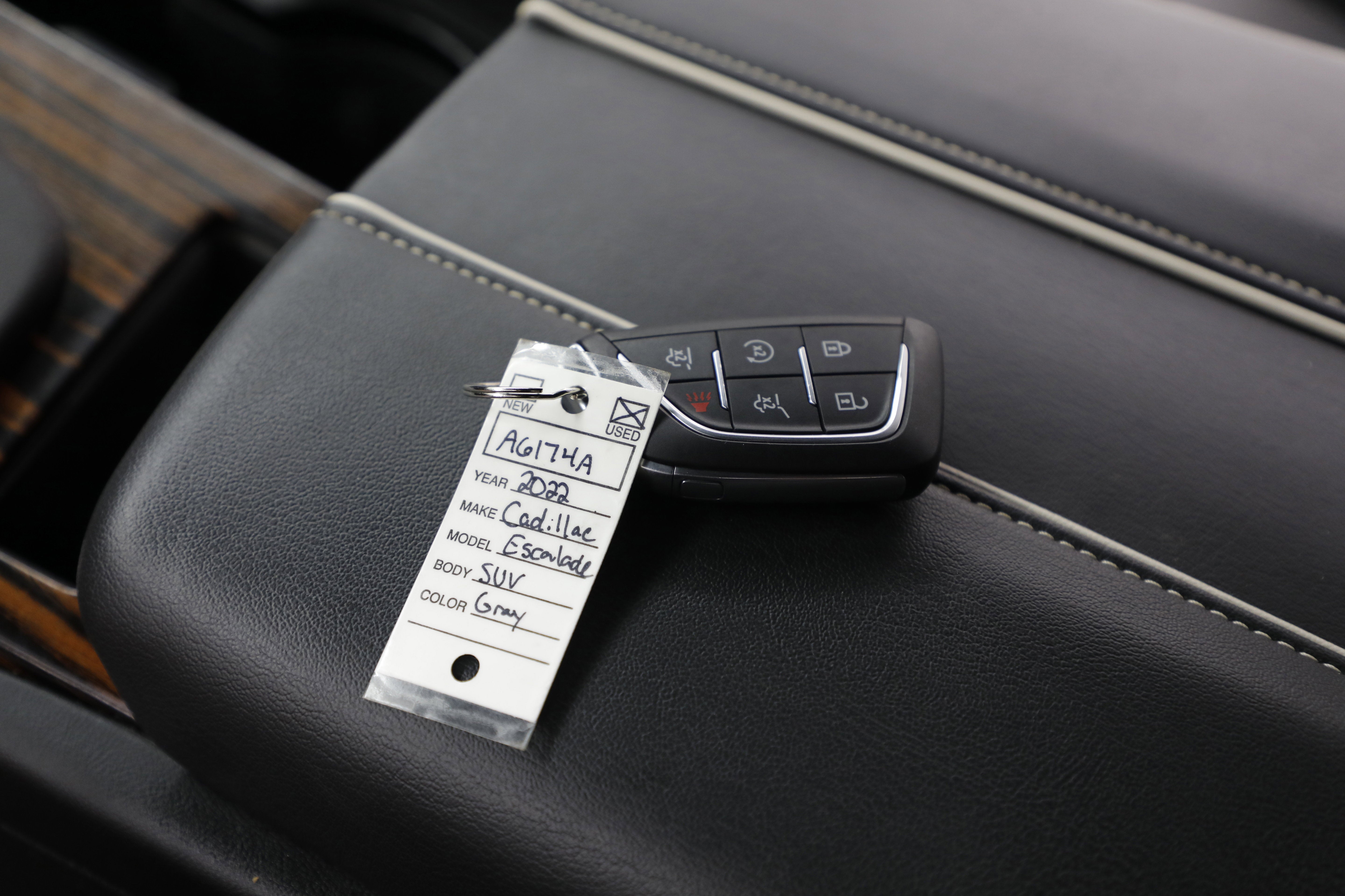 2022 Cadillac Escalade Luxury