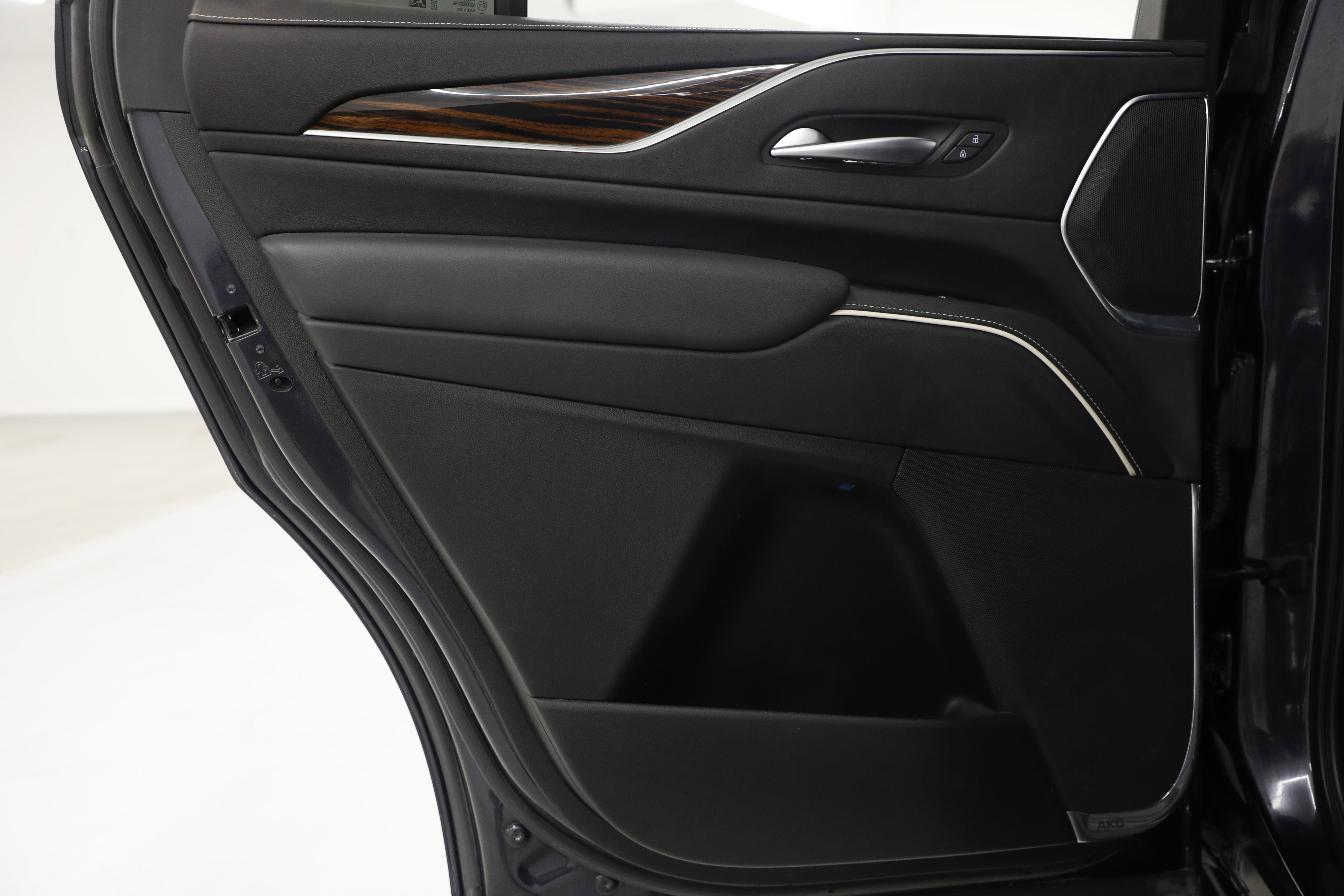 2022 Cadillac Escalade Luxury