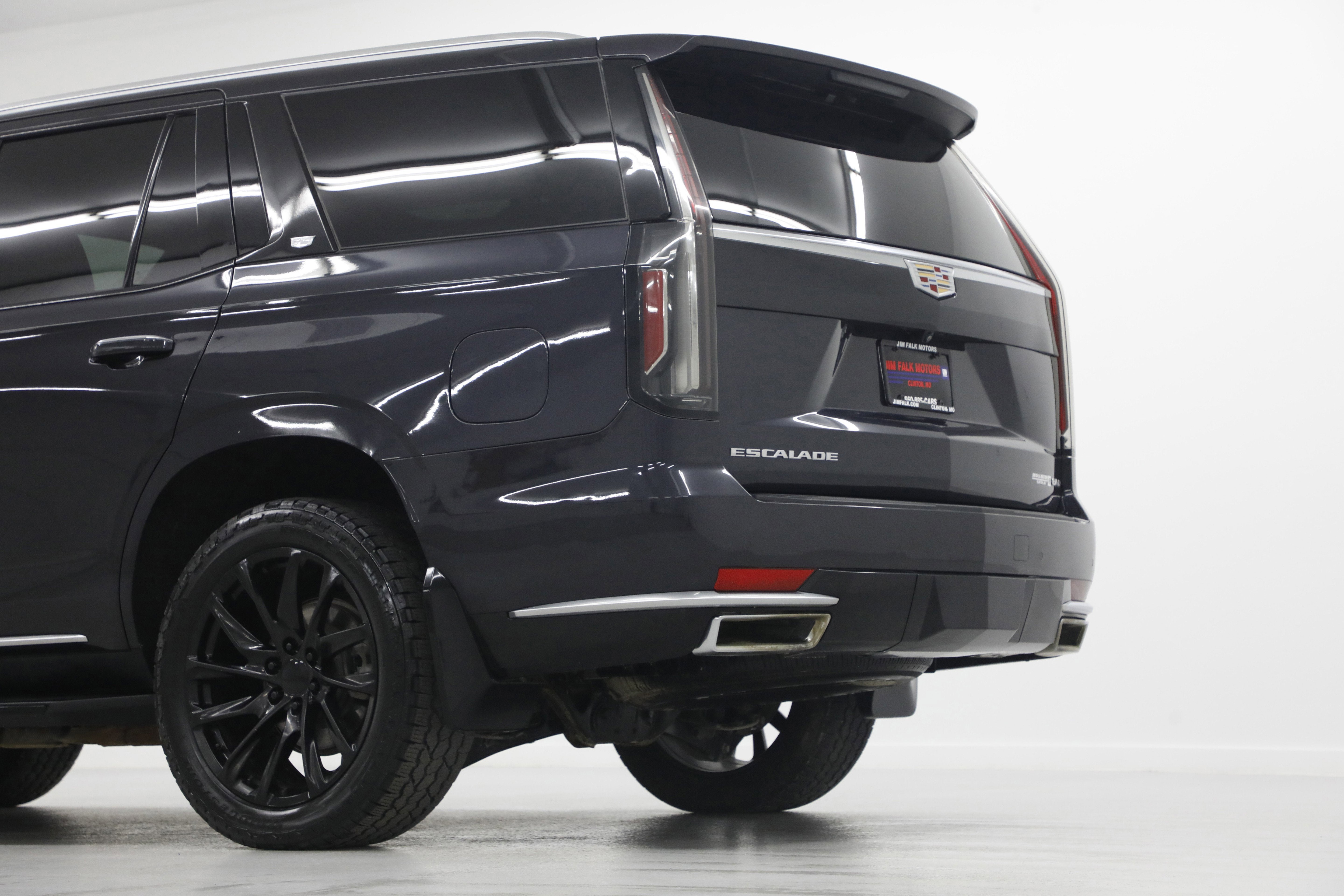 2022 Cadillac Escalade Luxury