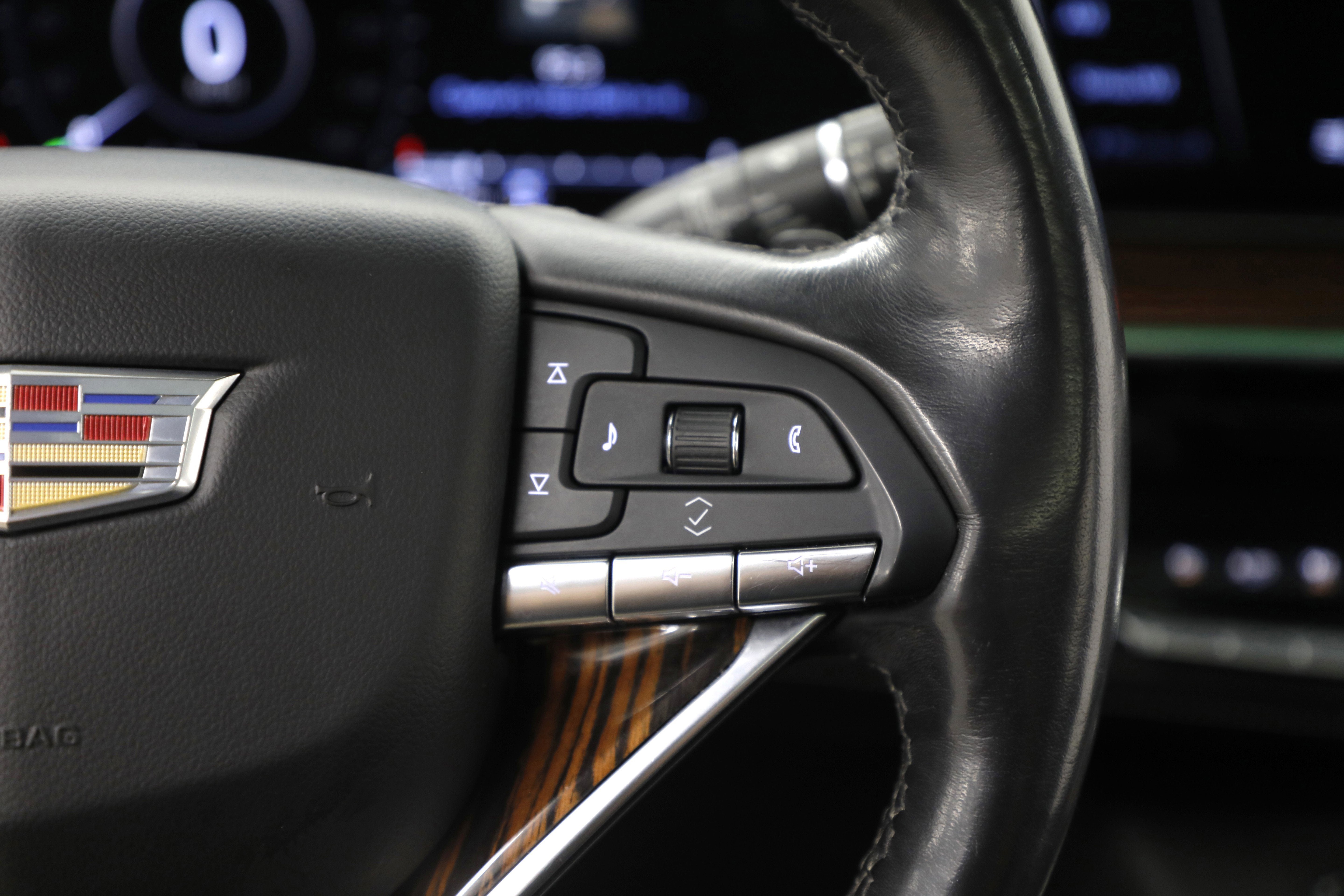 2022 Cadillac Escalade ESV Premium Luxury