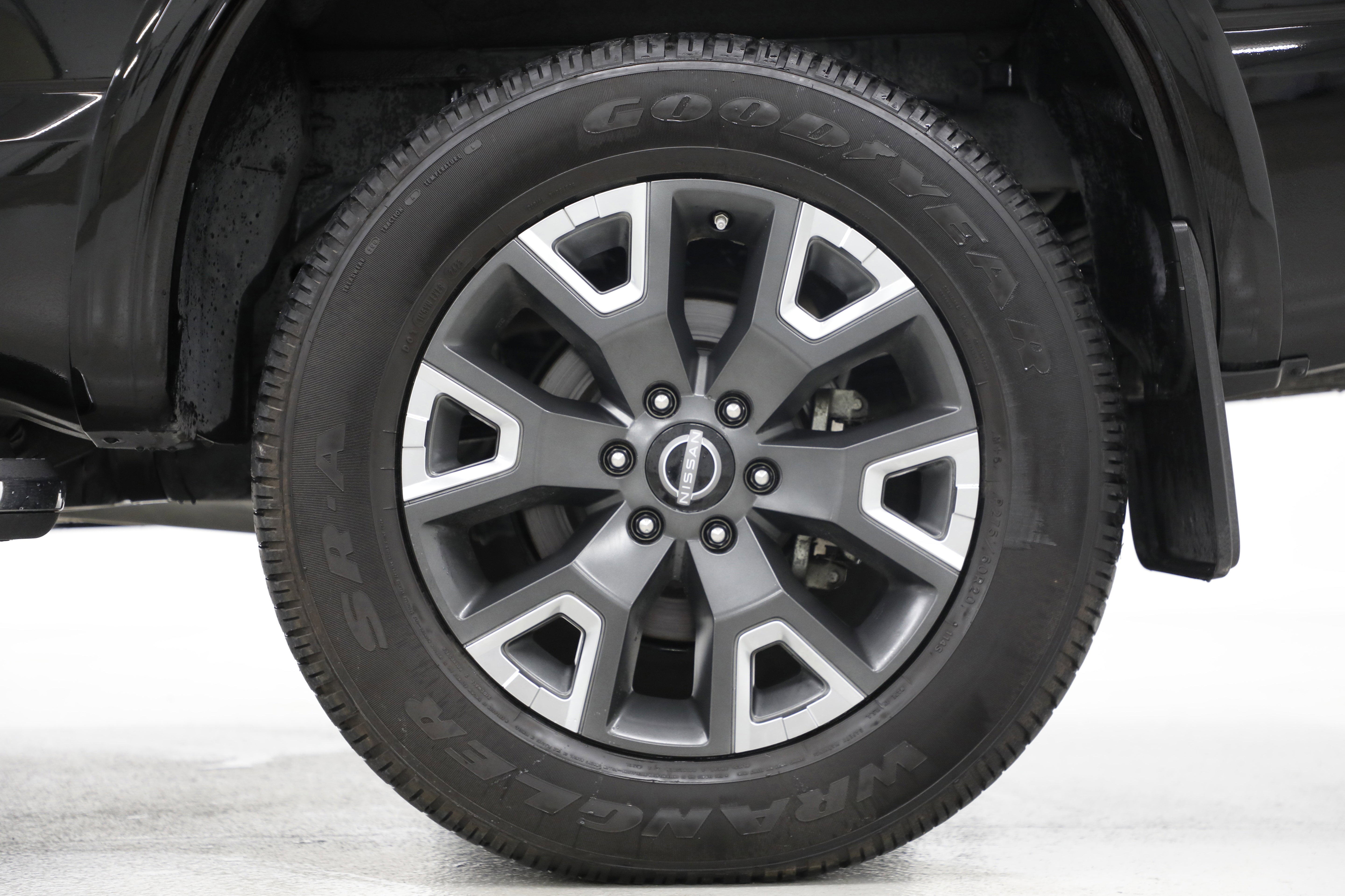2024 Nissan Titan Platinum Reserve