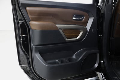 2022 Nissan Titan Platinum Reserve
