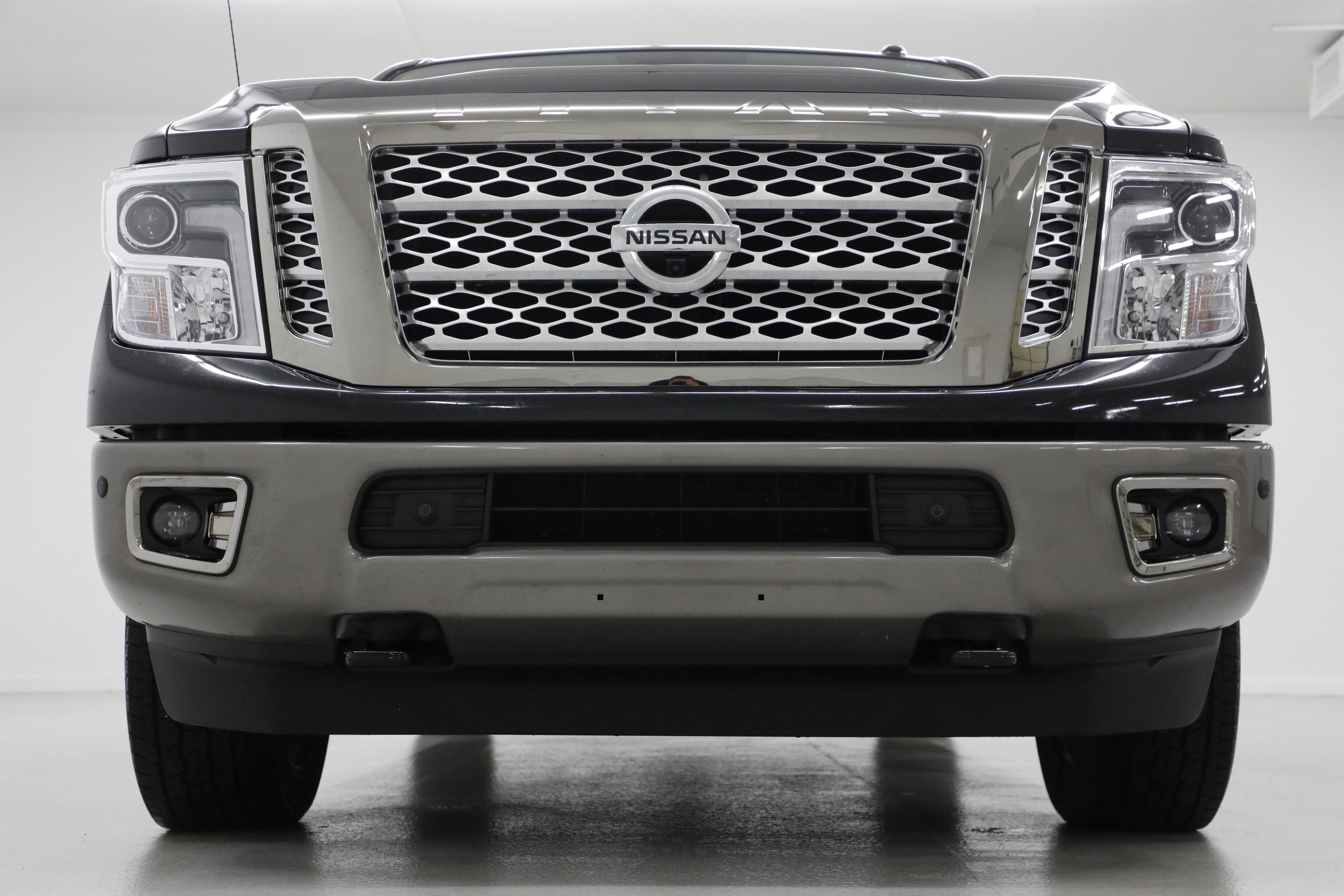 2018 Nissan Titan XD Platinum Reserve