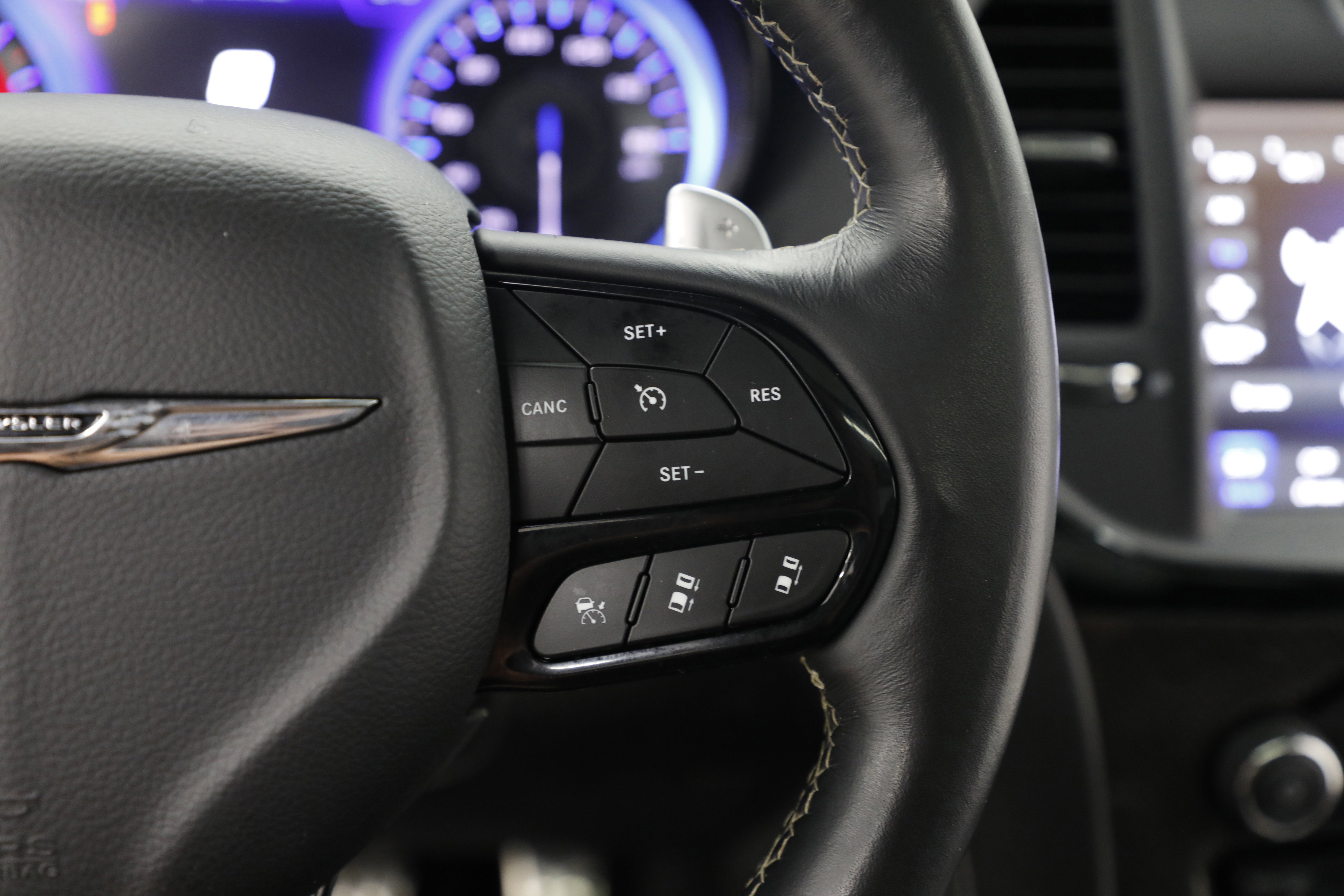 2023 Chrysler 300 300C