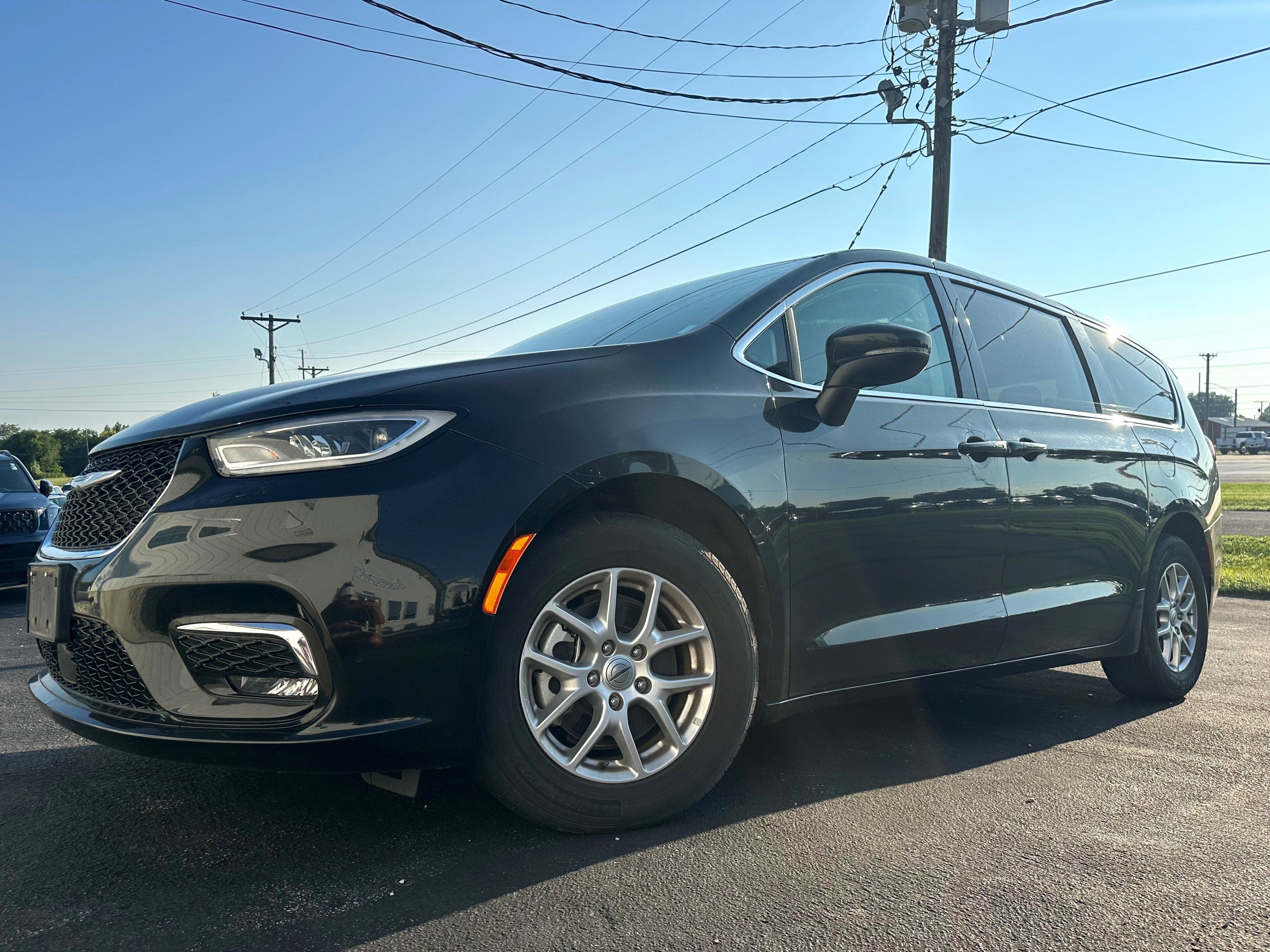 2023 Chrysler Pacifica Touring L
