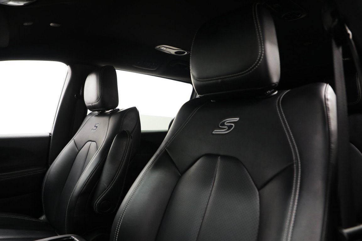2024 Chrysler Pacifica Hybrid S Appearance Pkg