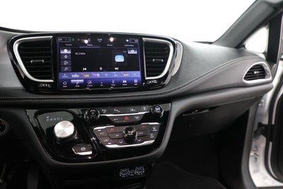2024 Chrysler Pacifica Hybrid S Appearance Pkg