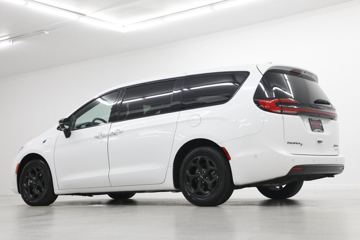 2024 Chrysler Pacifica Hybrid S Appearance Pkg