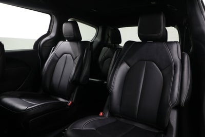 2024 Chrysler Pacifica Hybrid S Appearance Pkg