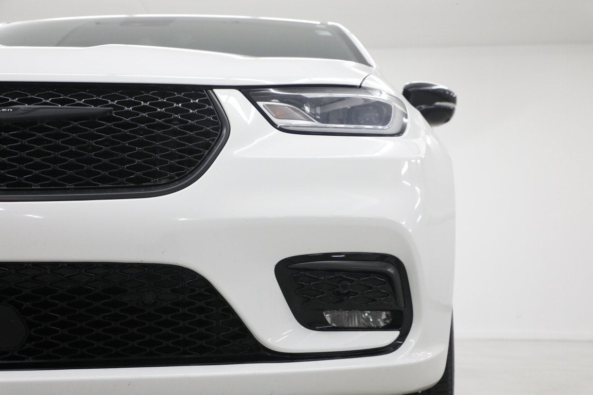 2024 Chrysler Pacifica Hybrid S Appearance Pkg