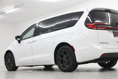 2024 Chrysler Pacifica Hybrid S Appearance Pkg