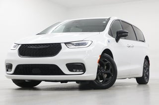 2024 Chrysler Pacifica Hybrid S Appearance Pkg