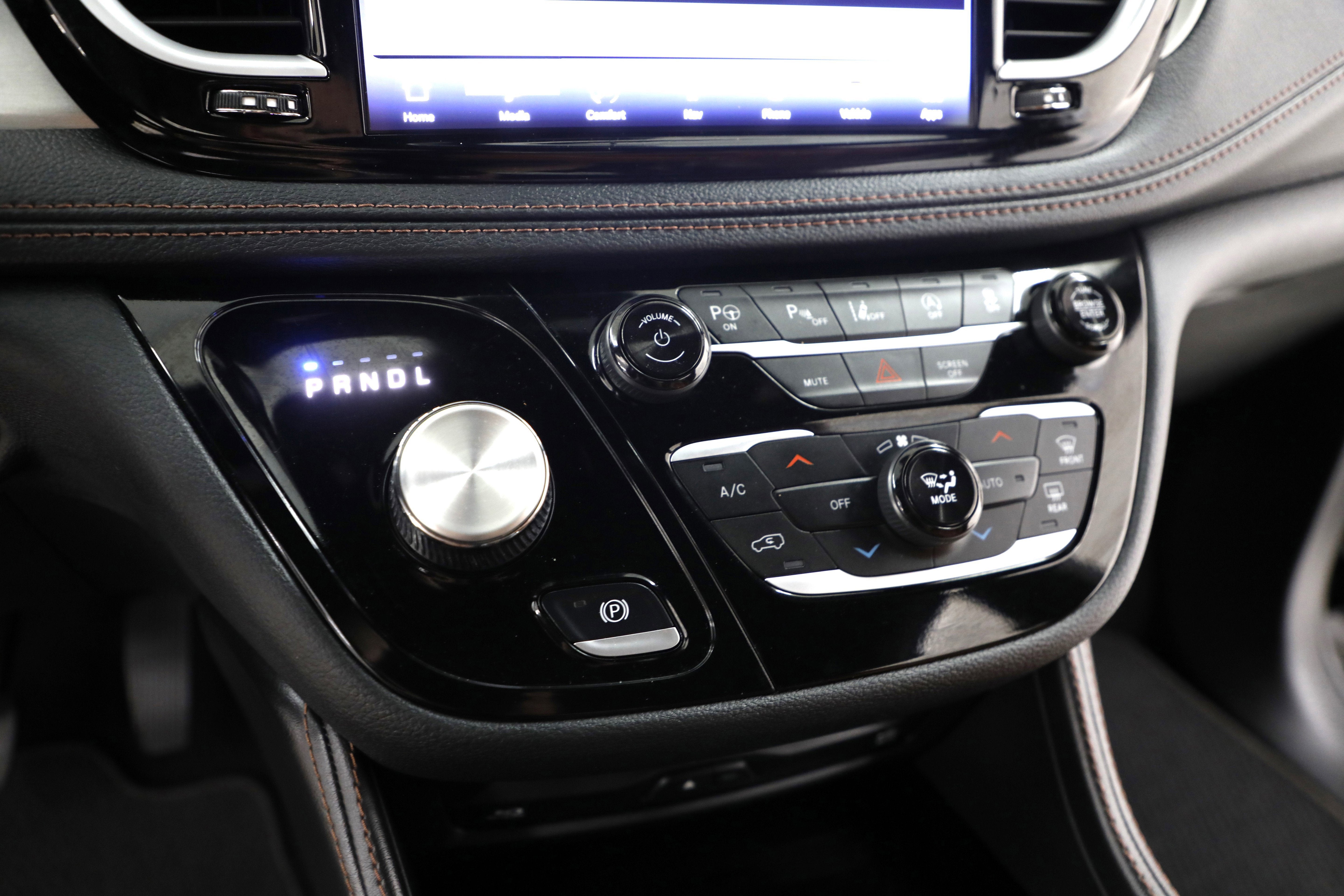 2024 Chrysler Pacifica Pinnacle