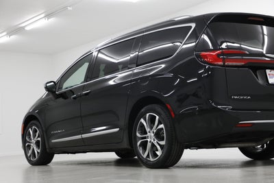 2024 Chrysler Pacifica Pinnacle