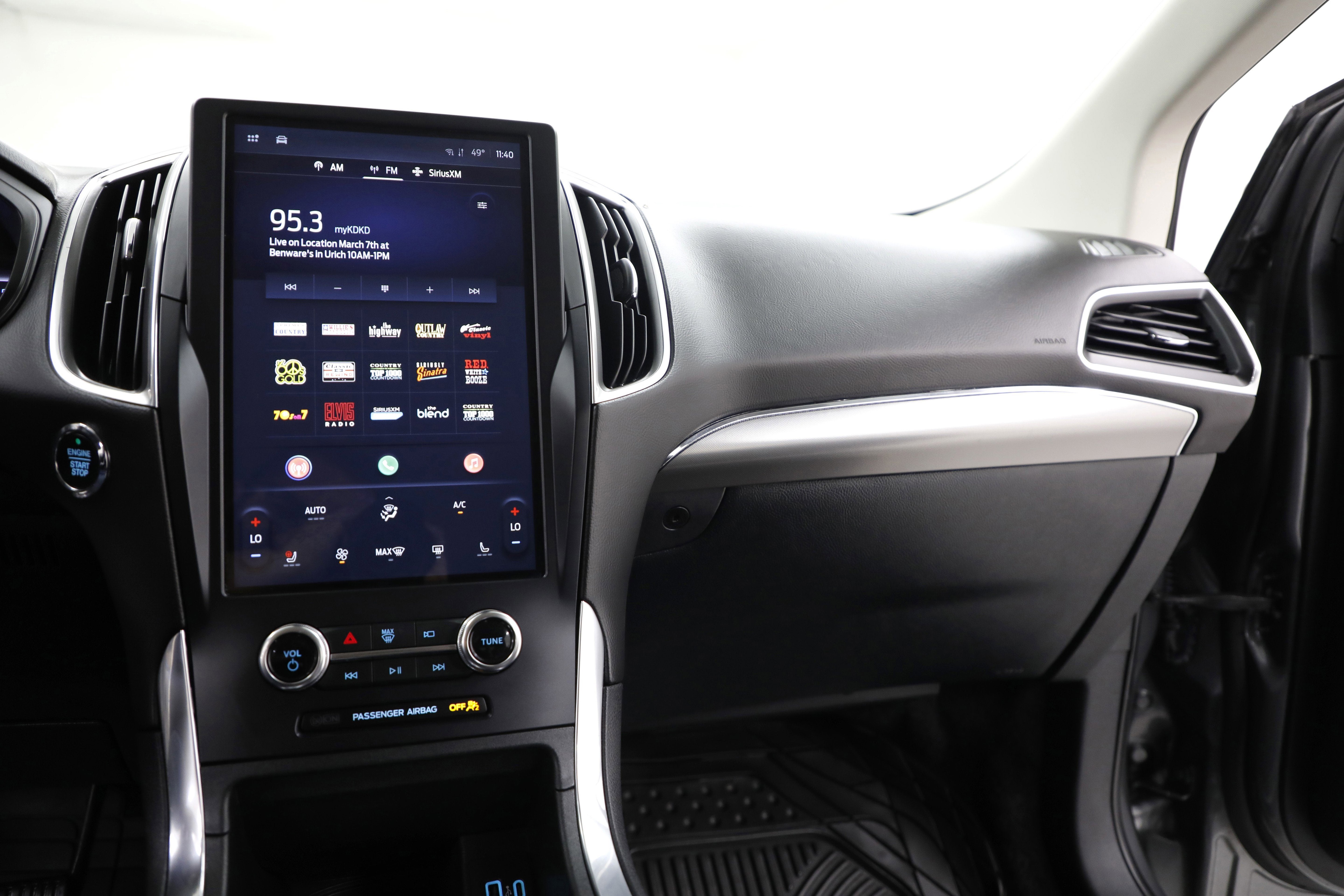 2024 Ford Edge Titanium