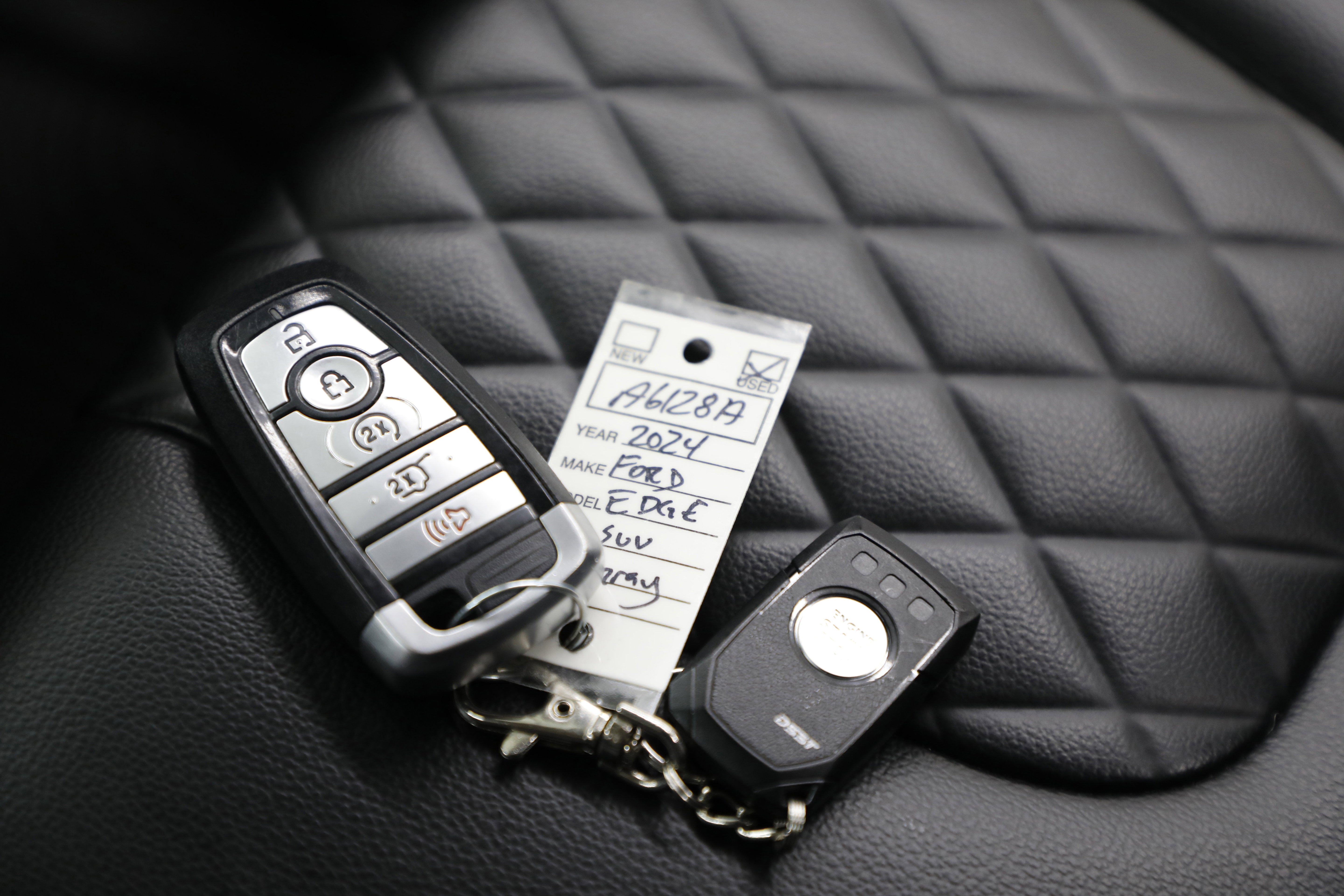 2024 Ford Edge Titanium