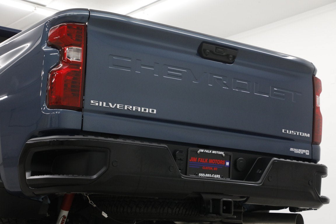 2026 Chevrolet Silverado 2500 HD Custom - Photo 9