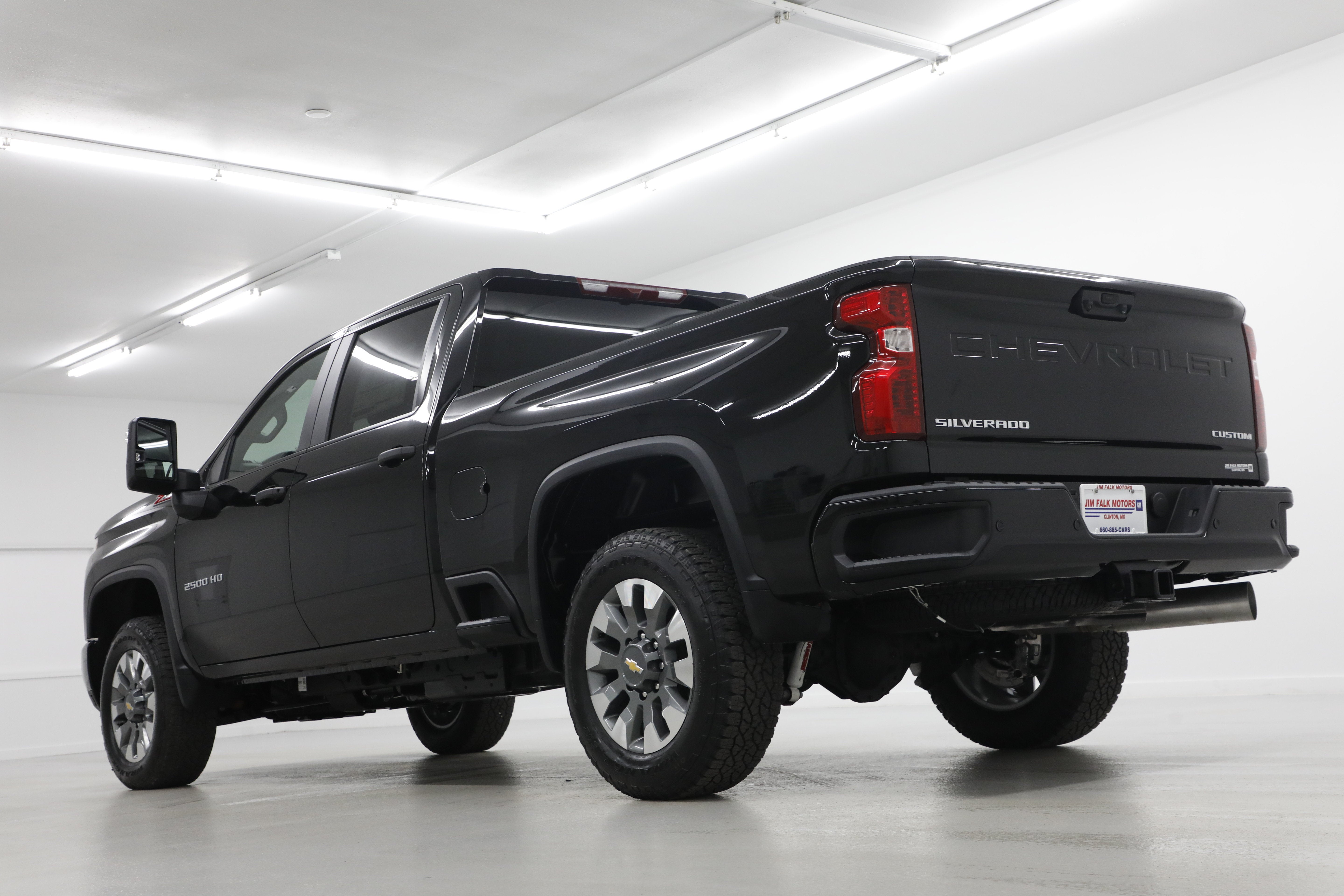 2026 Chevrolet Silverado 2500 HD Custom - Photo 8