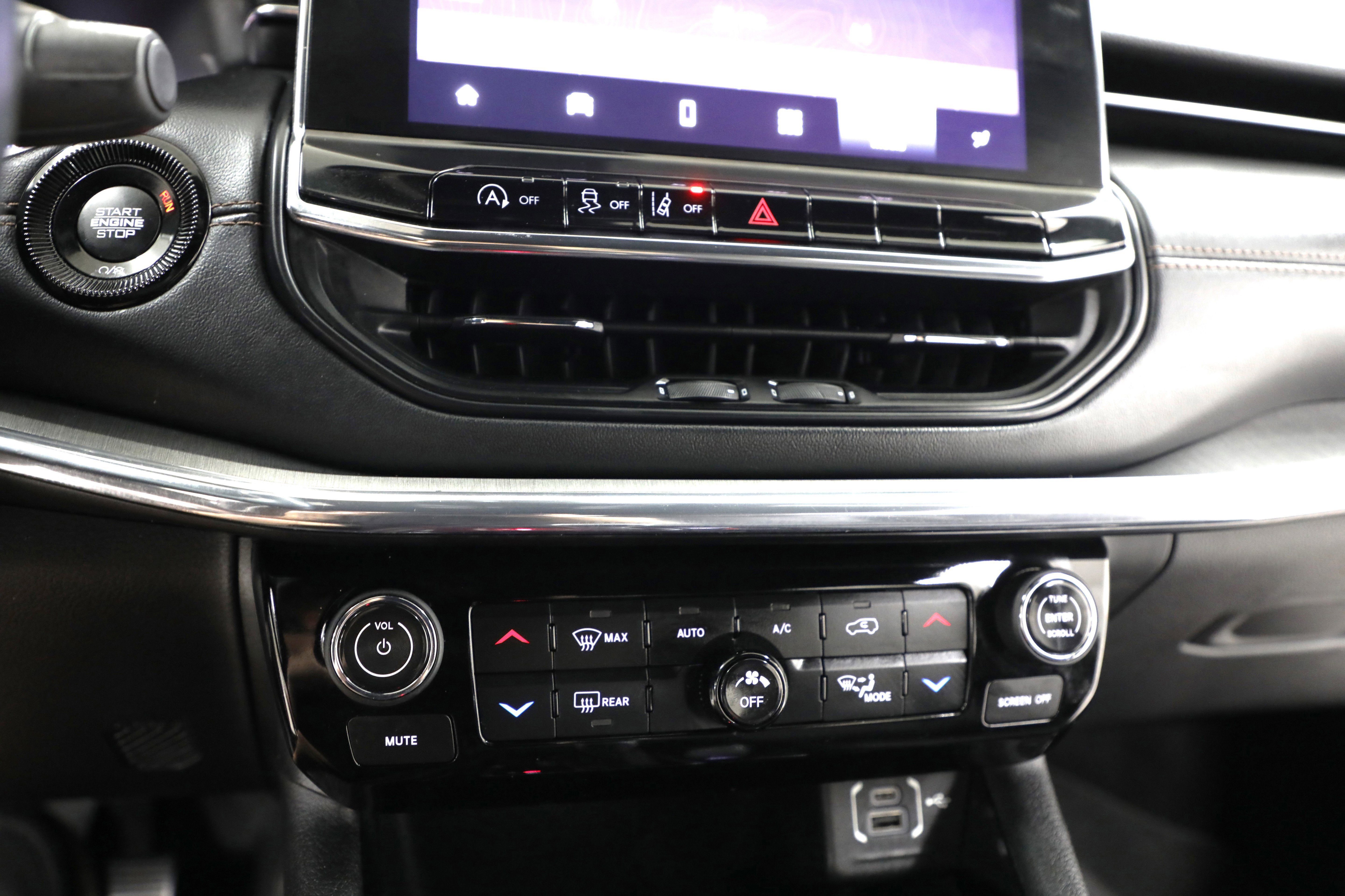 2022 Jeep Compass (RED) Edition