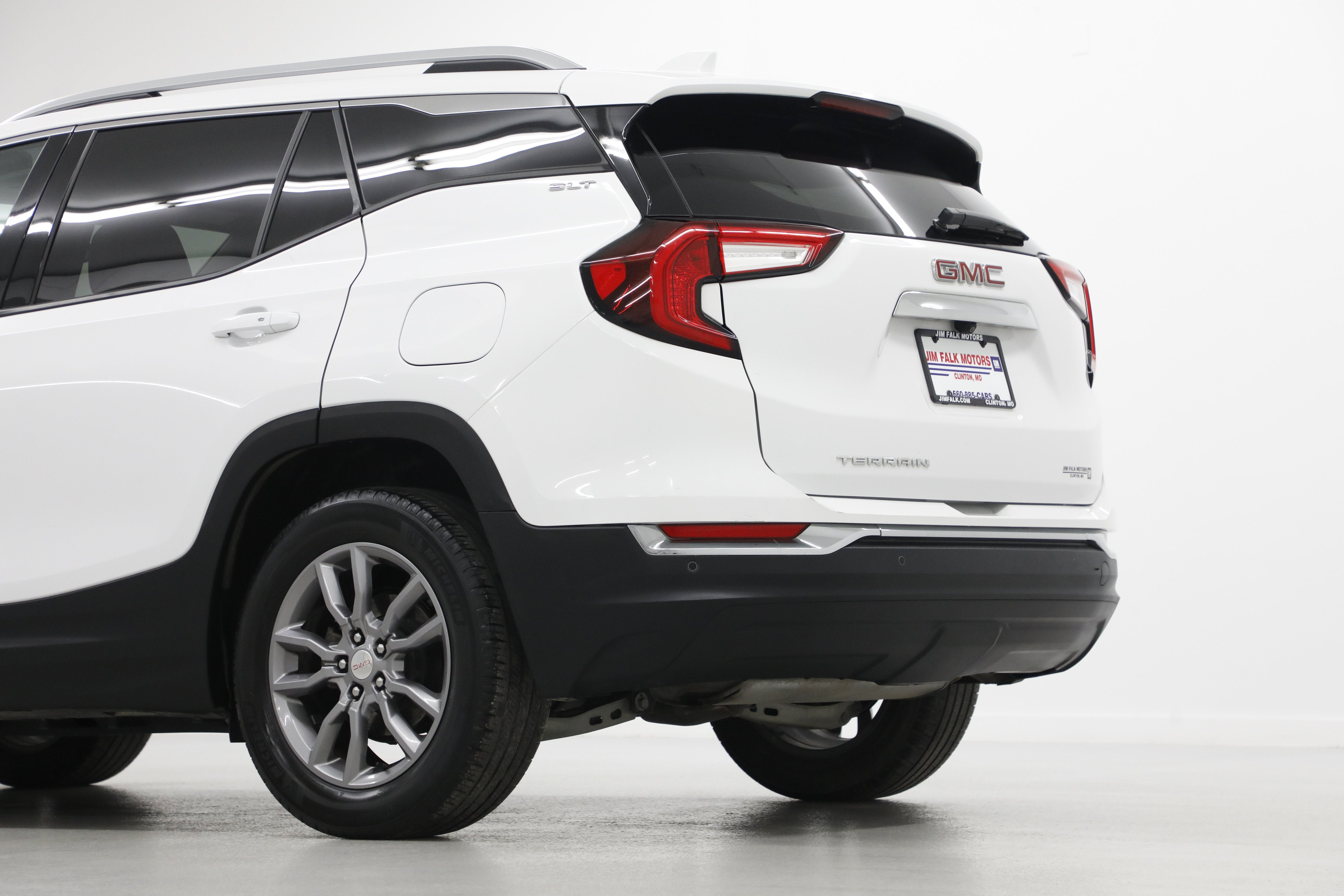 2023 GMC Terrain SLT