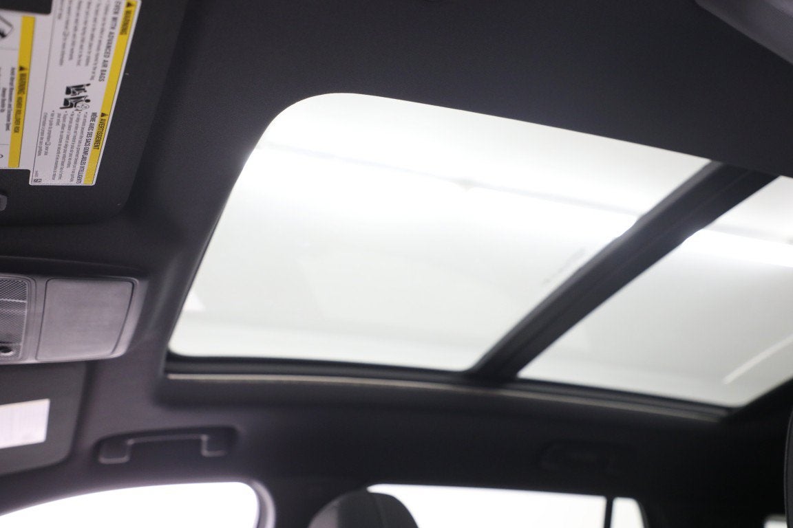 2027 Chevrolet Equinox LT - Photo 21