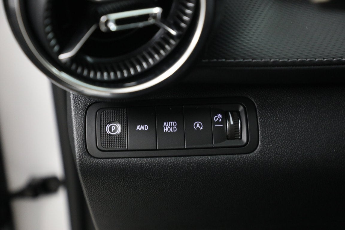 2027 Chevrolet Equinox LT - Photo 23