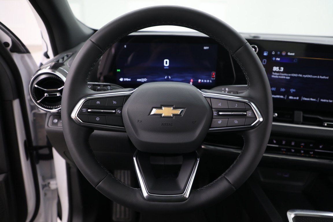 2027 Chevrolet Equinox LT - Photo 24