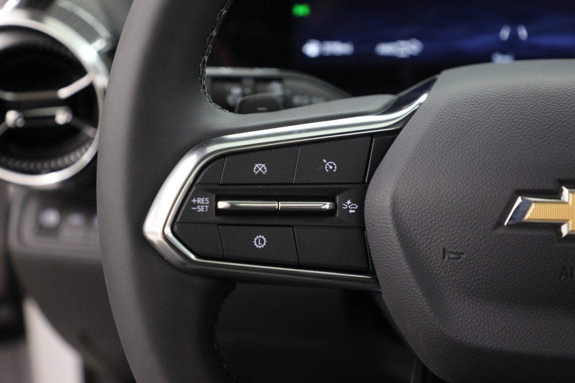 2027 Chevrolet Equinox LT - Photo 25