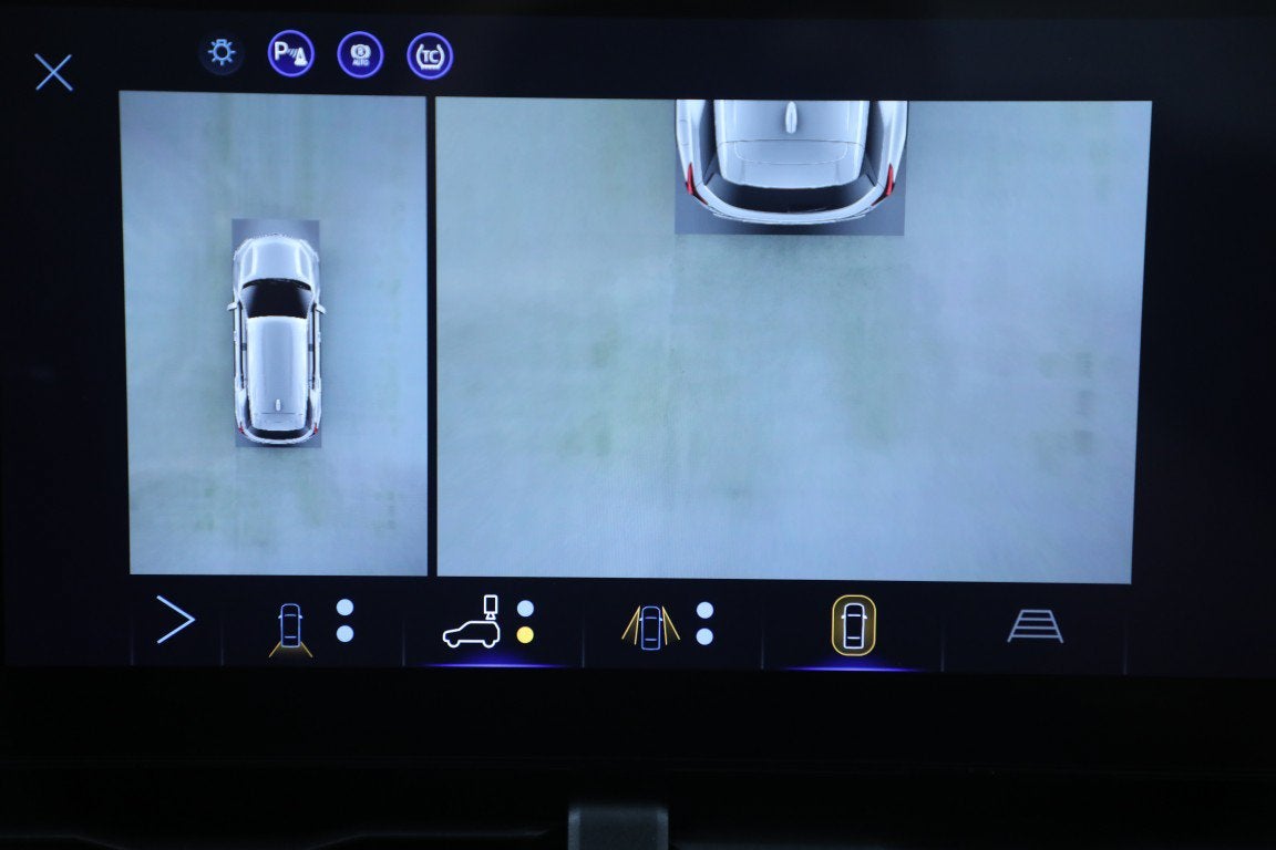 2027 Chevrolet Equinox LT - Photo 36