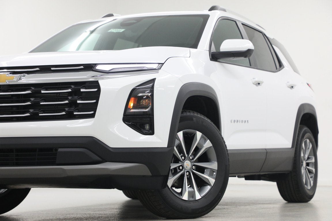 2027 Chevrolet Equinox LT - Photo 60